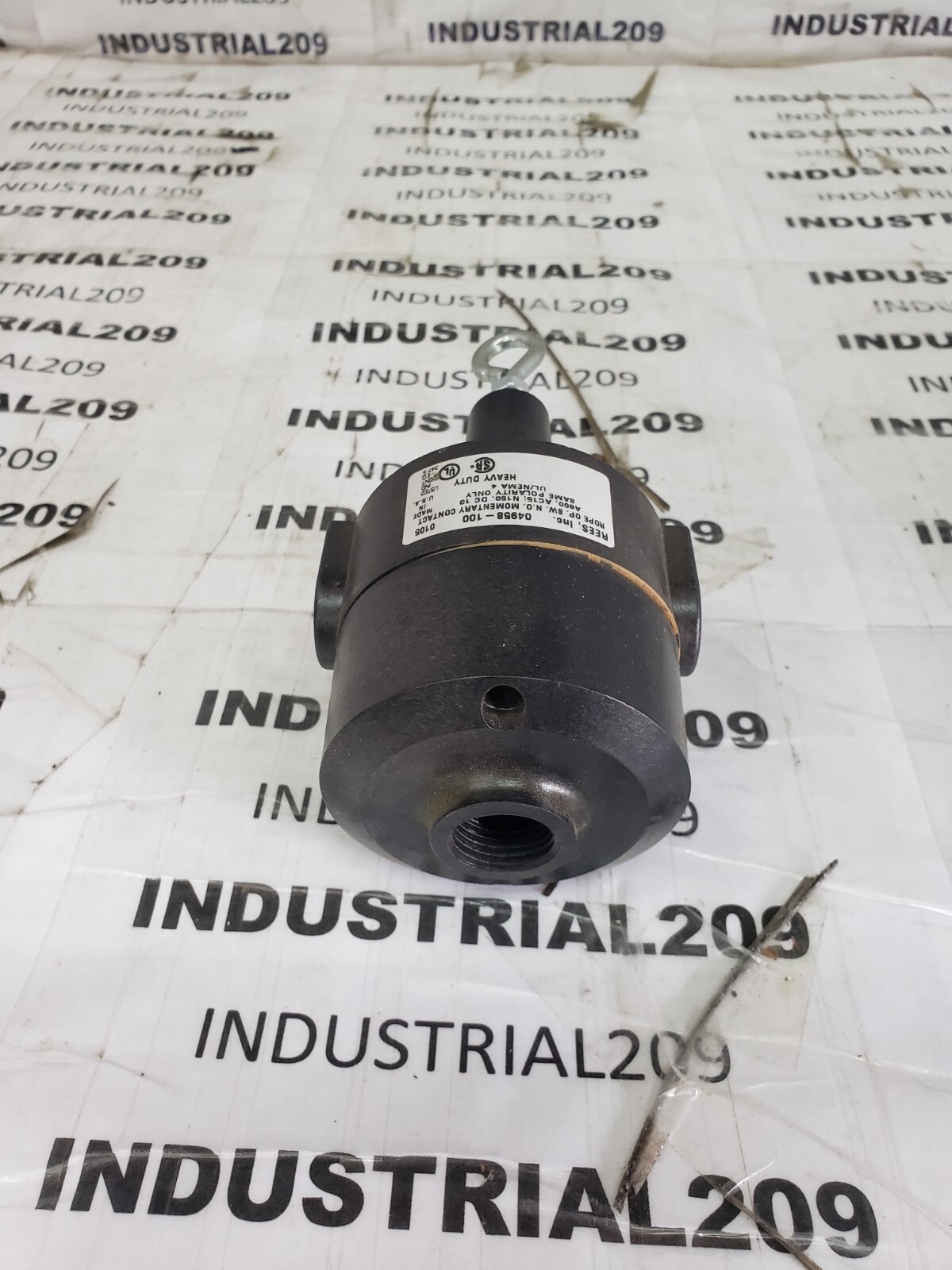 REES ROPE OPERATED SWITCH 04958-100
