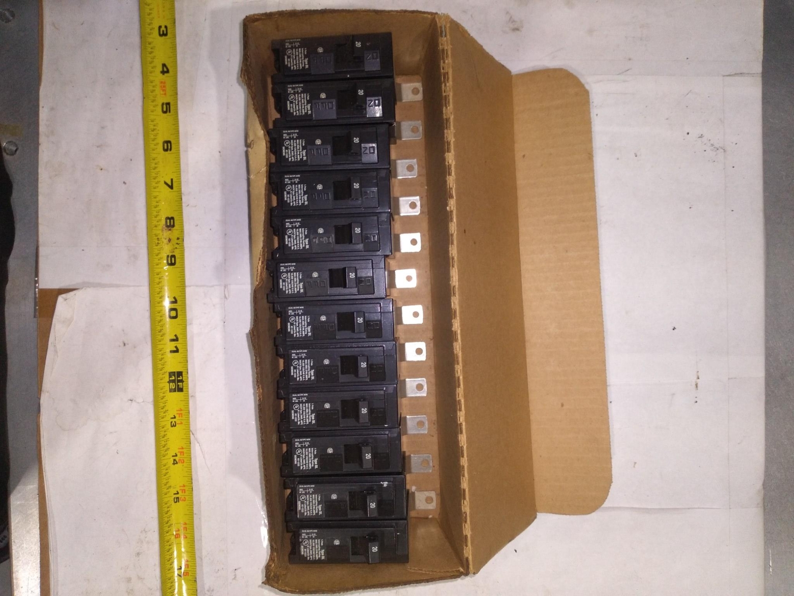 SIEMENS CIRCUIT BREAKER B120 20AMPS 1POLES 120/240VAC EACH….