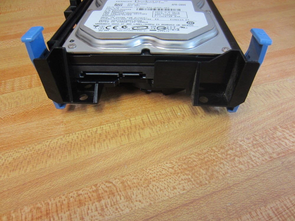 Hitachi 0A33450 Deskstar 3.5″ 80GB 7200 SATA Hard Drive
