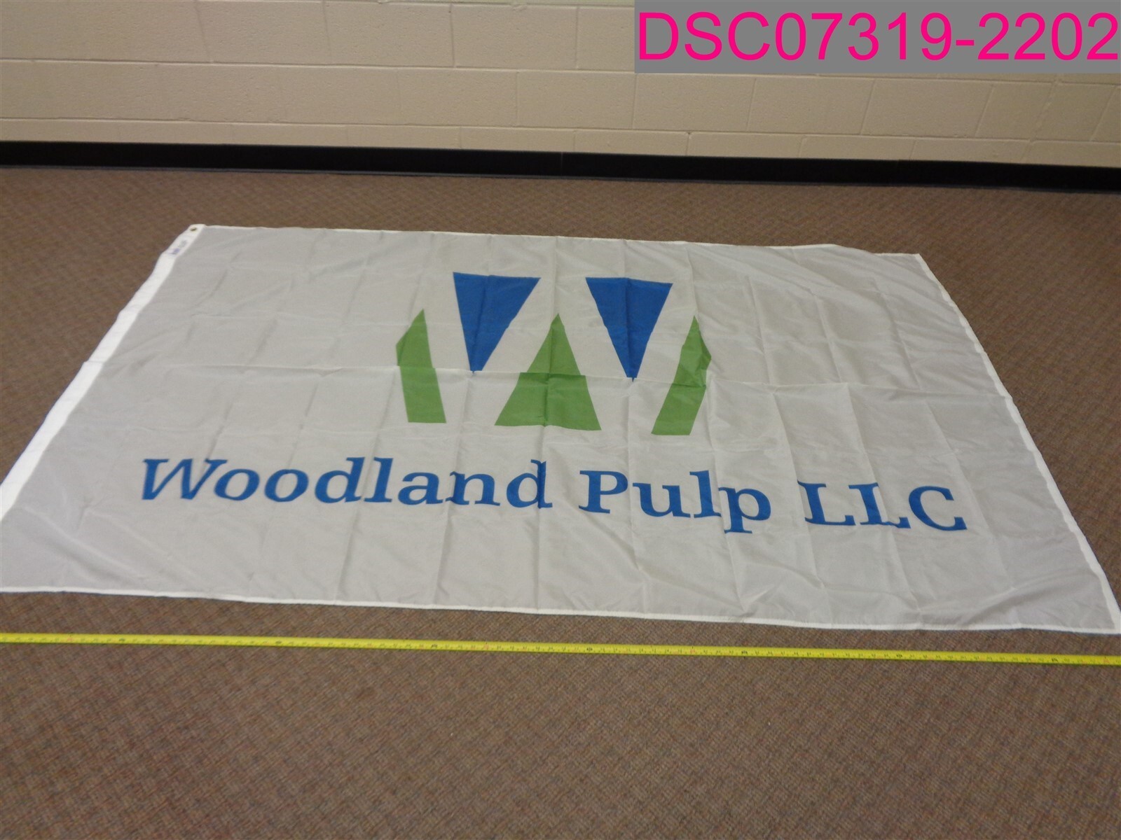 Annin Flagmakers Nyl-Glo White Flag 5’x8′, “Woodland Pulp LLC” #1092923