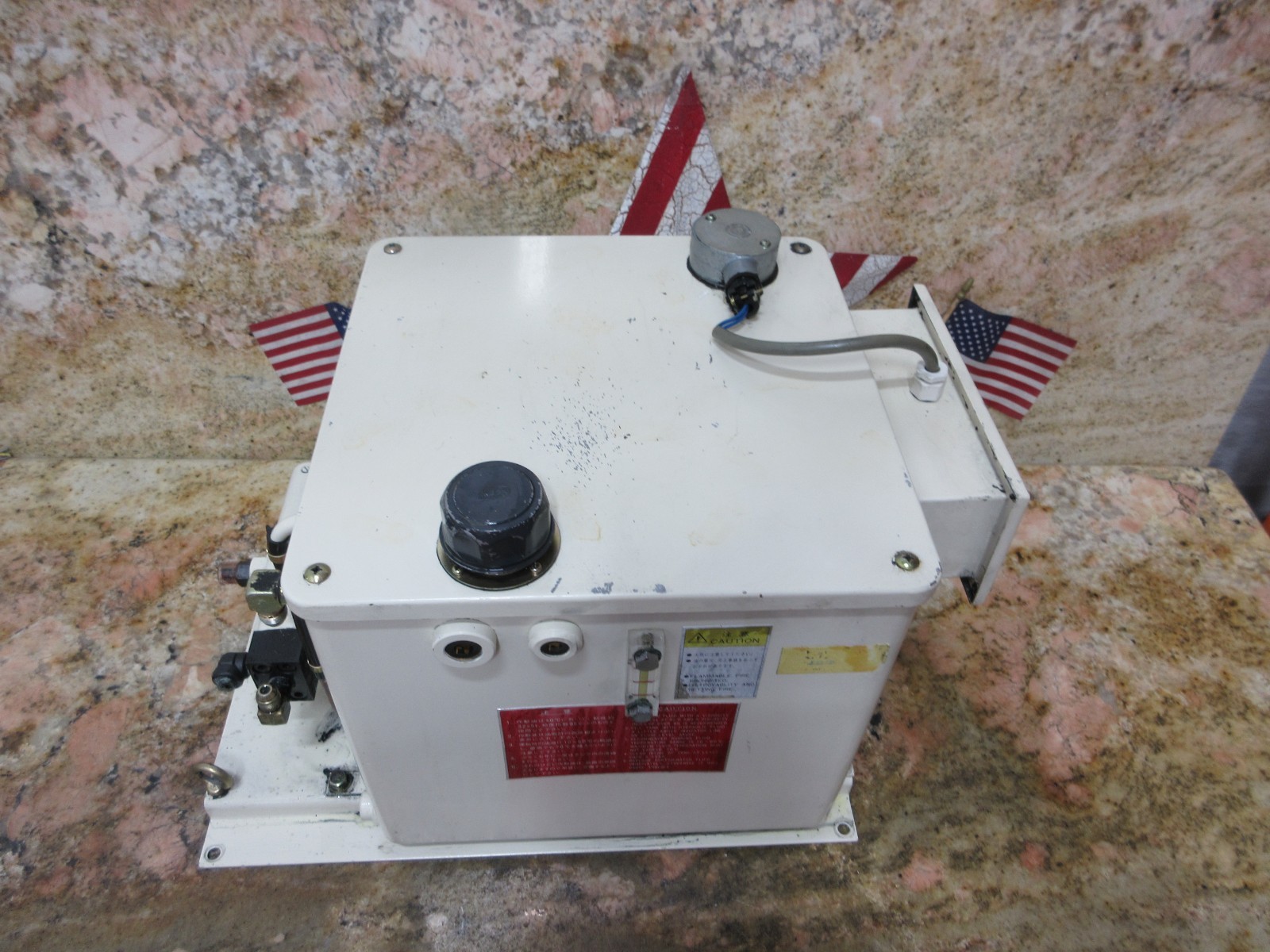TOKIMEC TU-PAC TU2A-N-LC-5665 HPP-VB2V-F8A3-033 OKUMA HYDRAULIC OIL MOTOR UNIT