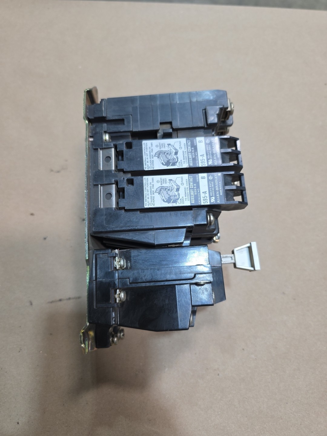 ALLEN BRADLEY 509-AOD /B STARTER SIZE 0 509-A0D 42185-800-01