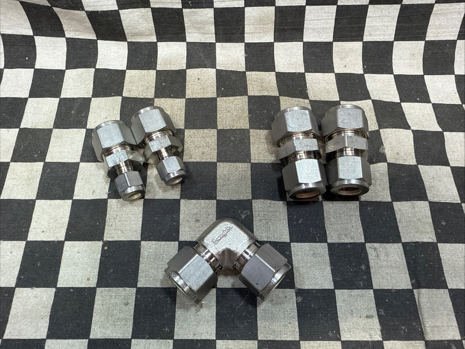 SWAGELOK SS-810-6-4, SS-1010-6-8, SS-810-9, UNION REDUCER, LOT OF 5, SHIPSAMEDAY