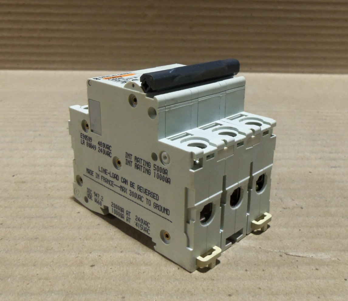 Merlin Gerin MG17461 C60N Supplementary Protector 3 Pole 15A 480Y/277Vac