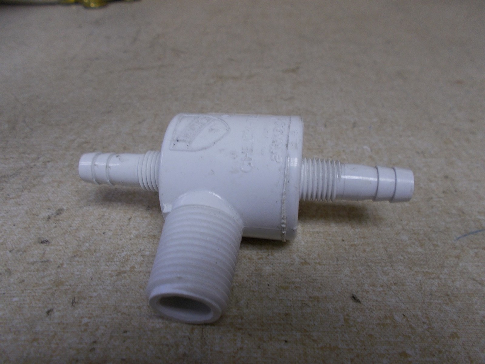 NEW Check TEE 3/8″ Attwood 2 Barb 1D7F 21724 *FREE SHIPPING*