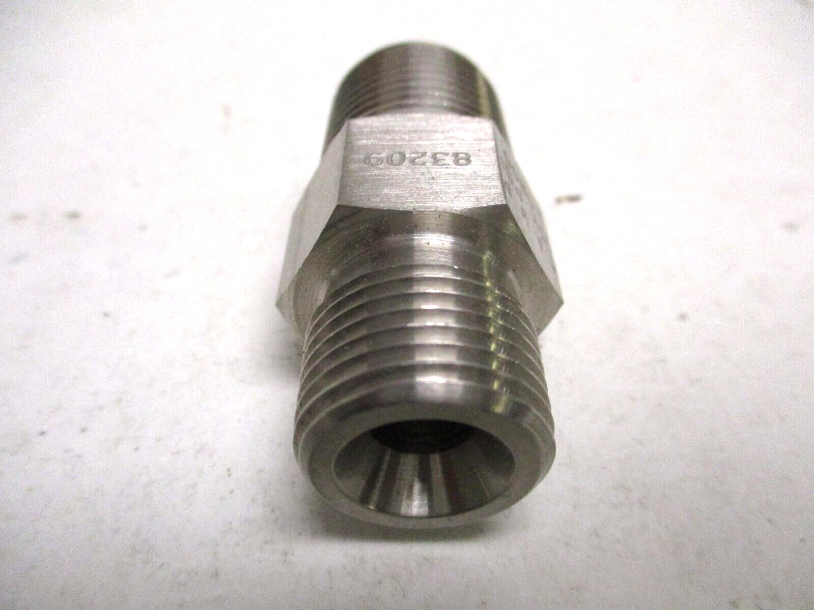 SPIR STAR , M12-NM8 , SST , 3/4″ -16 TYPE-M x 1/2″ MNPT x 2″ , 15000 PSI