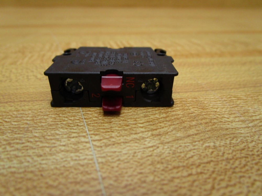 Eaton M22-KC01 Moeller Contact Block M22KC01