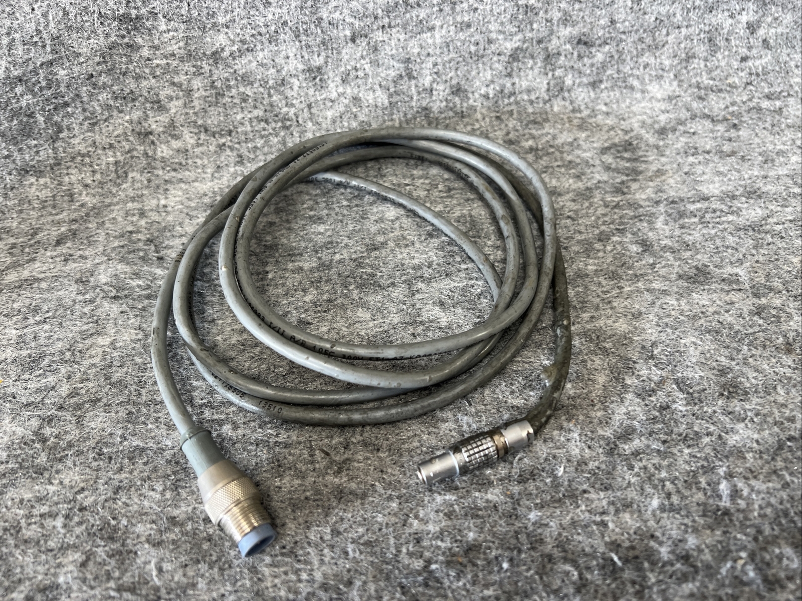 VALCO MELTON Hot melt adhesive applicator nozzle module Used