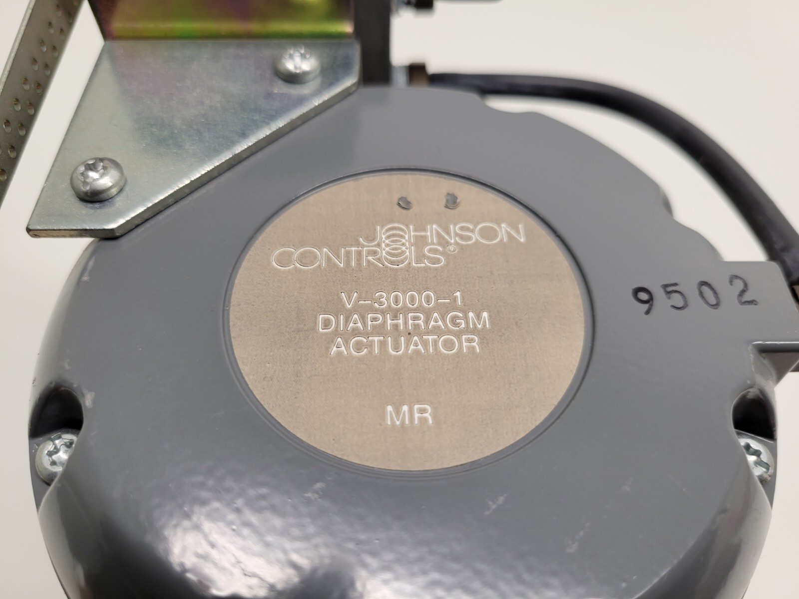 NEW OLD STOCK! JOHNSON CONTROLS DIAPHRAGM ACTUATOR VALVE V-3974-1013 V-3000-1