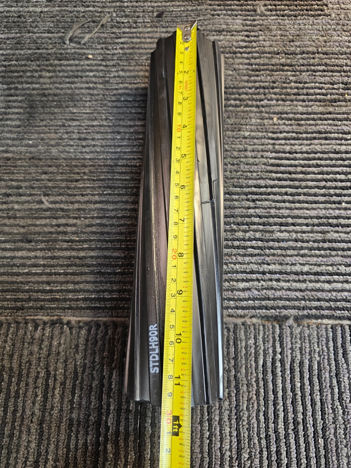 (QTY 2) Midwest Rubber L65N90-12NB150 HR-0449 12″, Left, Rubber Husker Rolls