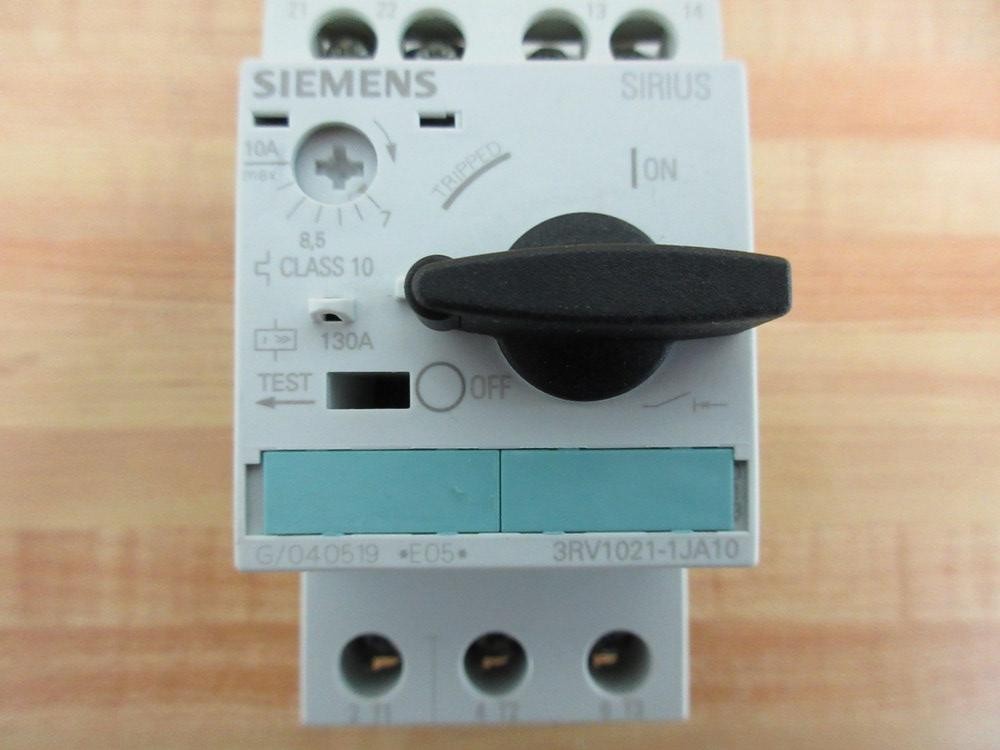 Siemens 3RV1021-1JA10 Circuit Breaker 3RV10211JA10 W/3RV1901-1E