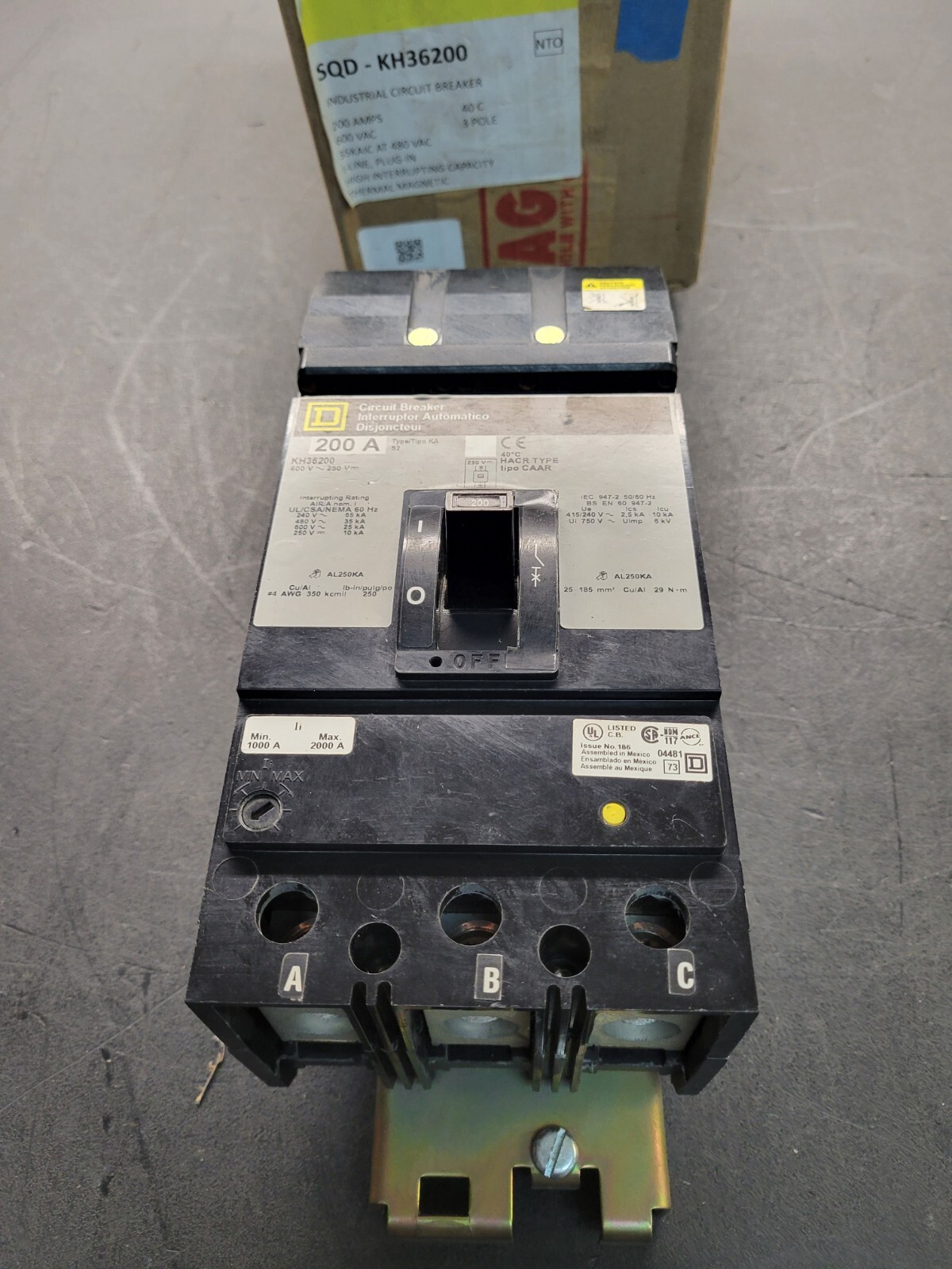 Square D KH36200 Circuit Breaker.