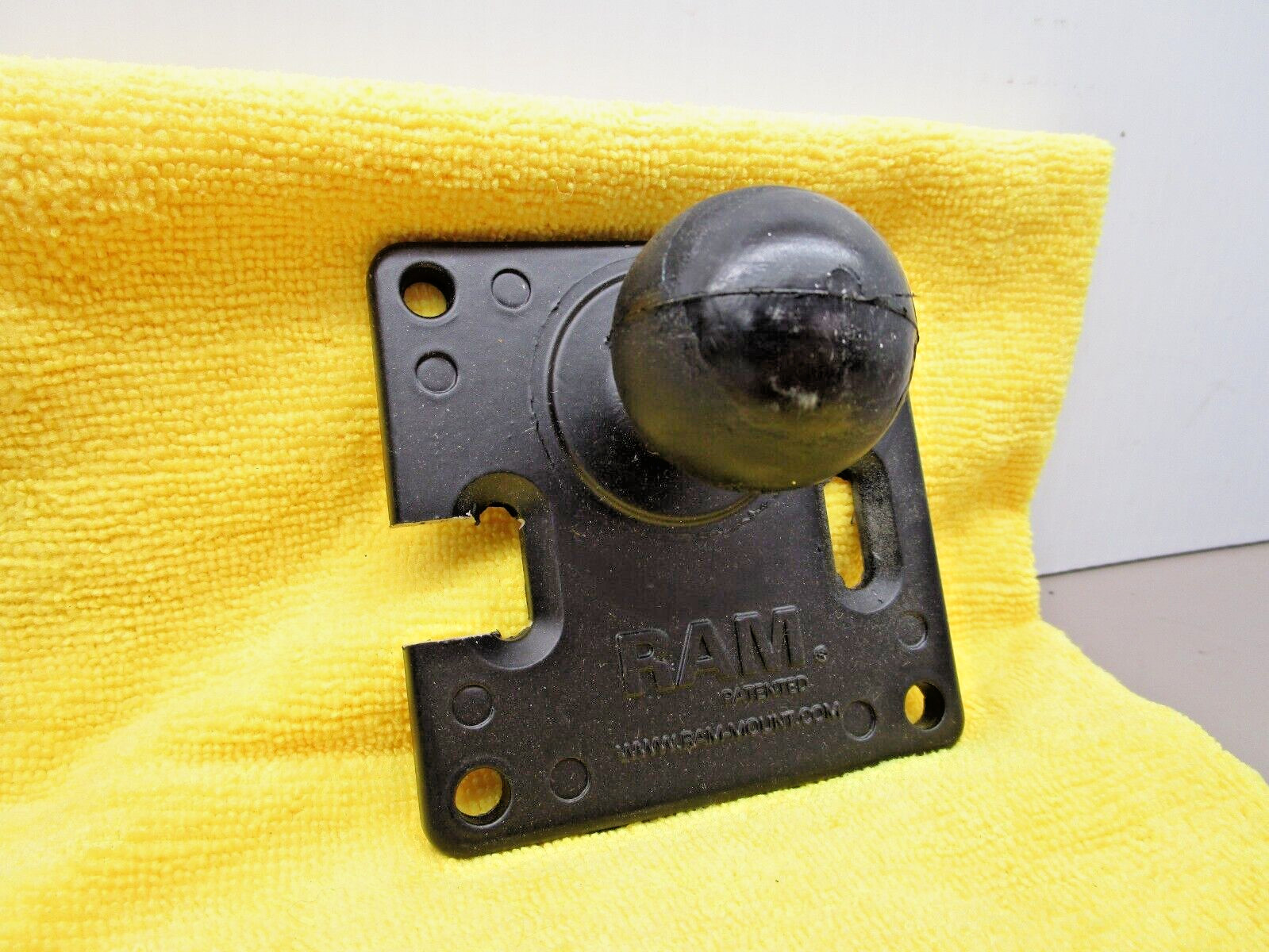 RAM Mount RAM-2461U 75x75mm VESA Plate with Ball C-Size RMR-D-176-1 *Modified*