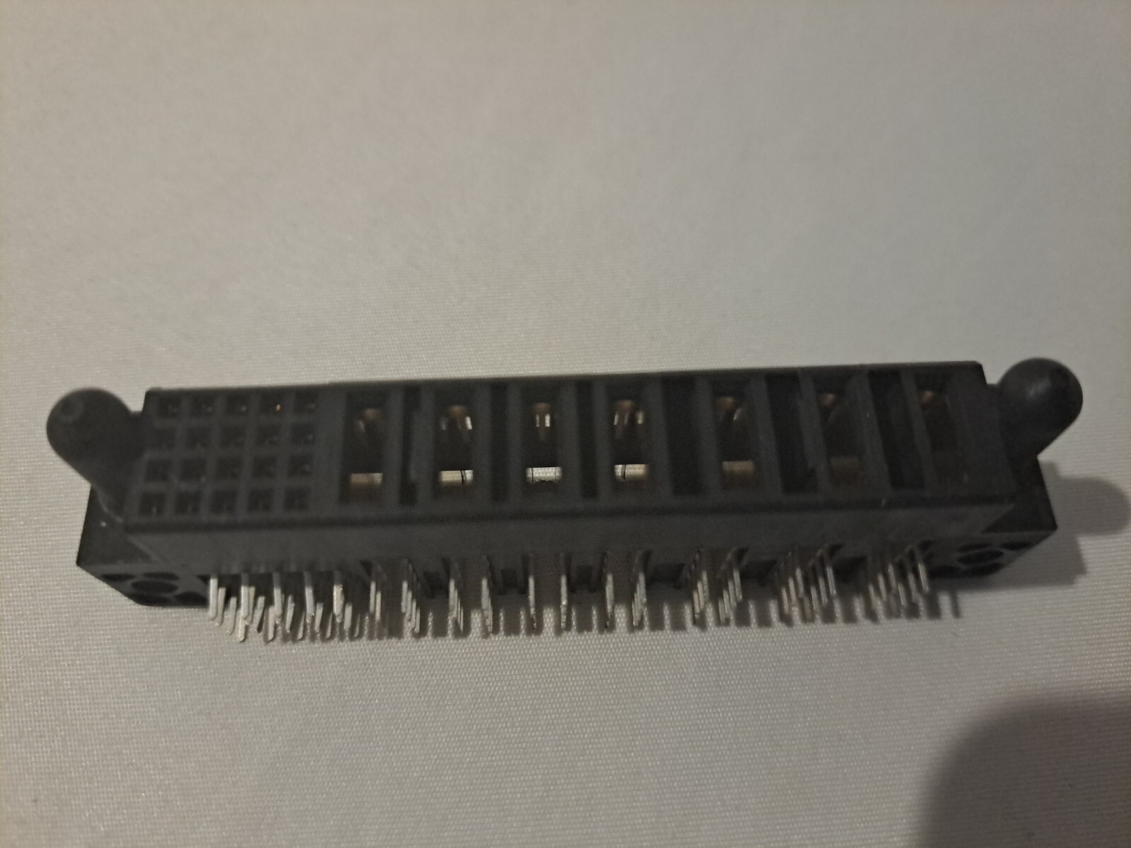 Amphenol FCI 51915-078 Power to the Board PWRBLADE RECEPTACLE RIGHT ANGLE