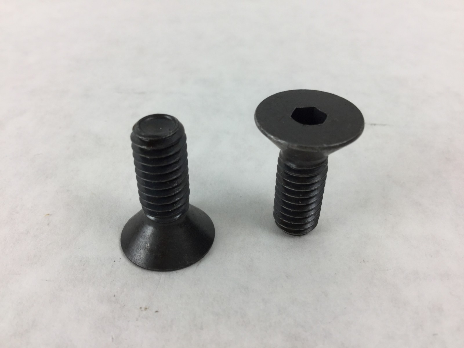 kerr ASME B18.3 5/16-18 x 7/8 Flat Socket HD Cap Screw Alloy Steel Box Qty: 25