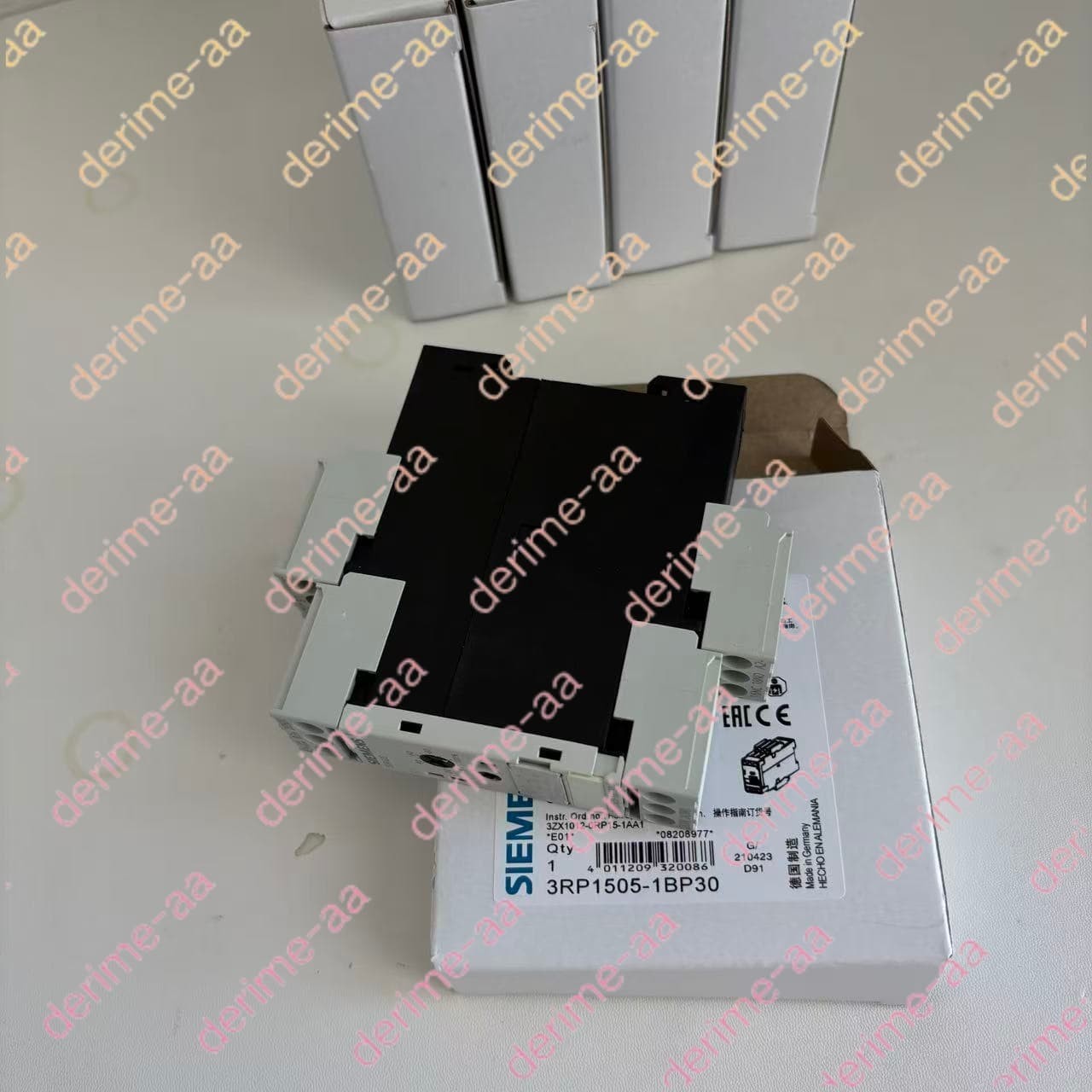 SIEMENS 3RP1505-1BP30 Time relay#1pcs new in box