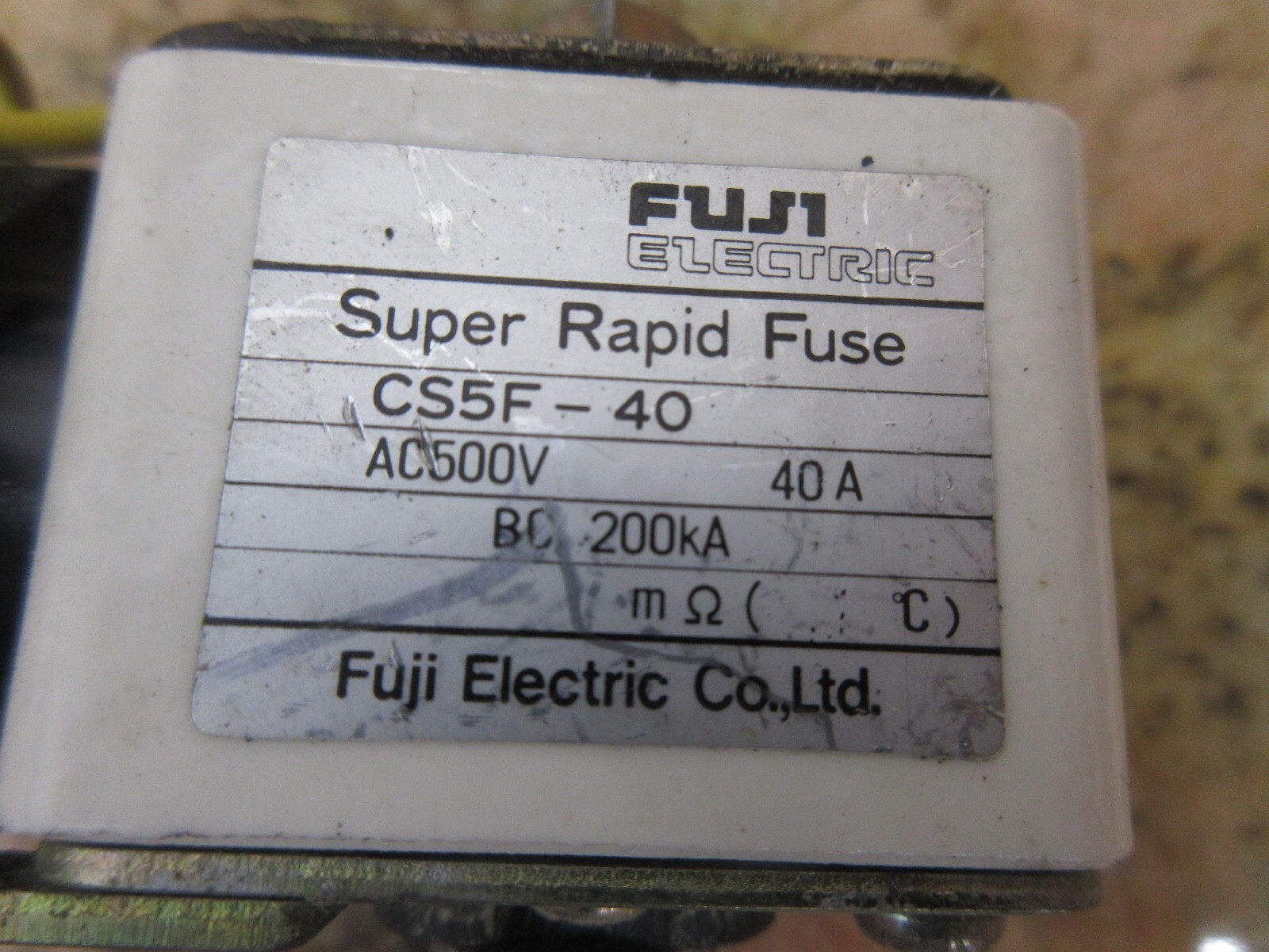 FUJI SUPER RAPID FUSE CS5F-40 AC500V 40A 200KA LOT OF 4 PIECES