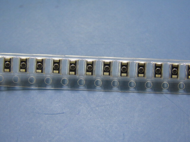 VISHAY 293D105X9025A2TE3 Qty of 1485 per Lot 1�F Molded Tantalum Capacitors 25V