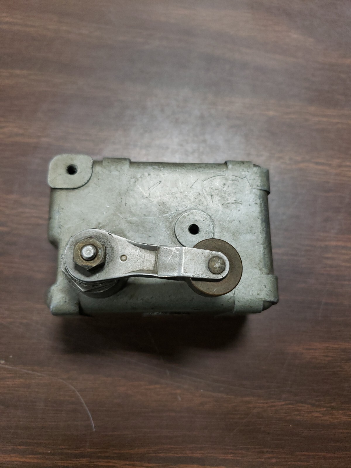 Honeywell EX-AR471 MICRO SWITCH Hazardous Location Switches: EX Series