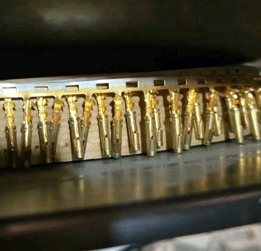 (100 Pcs) ITT CANNON 192900-0409 Gold Plated While Supplies Last Free Shipping
