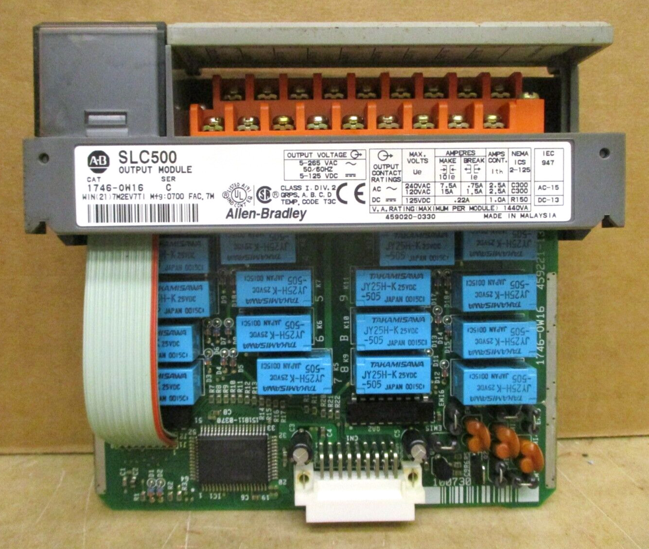 Allen-Bradley SLC 500 1746-P3 SLC 5/04 CPU 1747-L542 1747-DCM 1747-SDN 48693GN