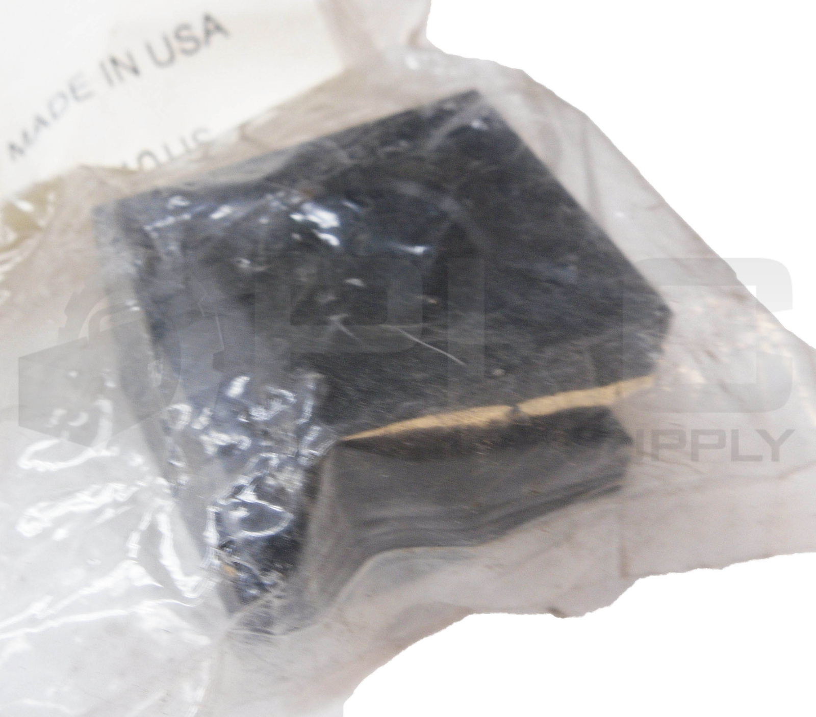 SEALED NEW BALLUFF BES-18,0-KB-6 MOUNTING CUFF