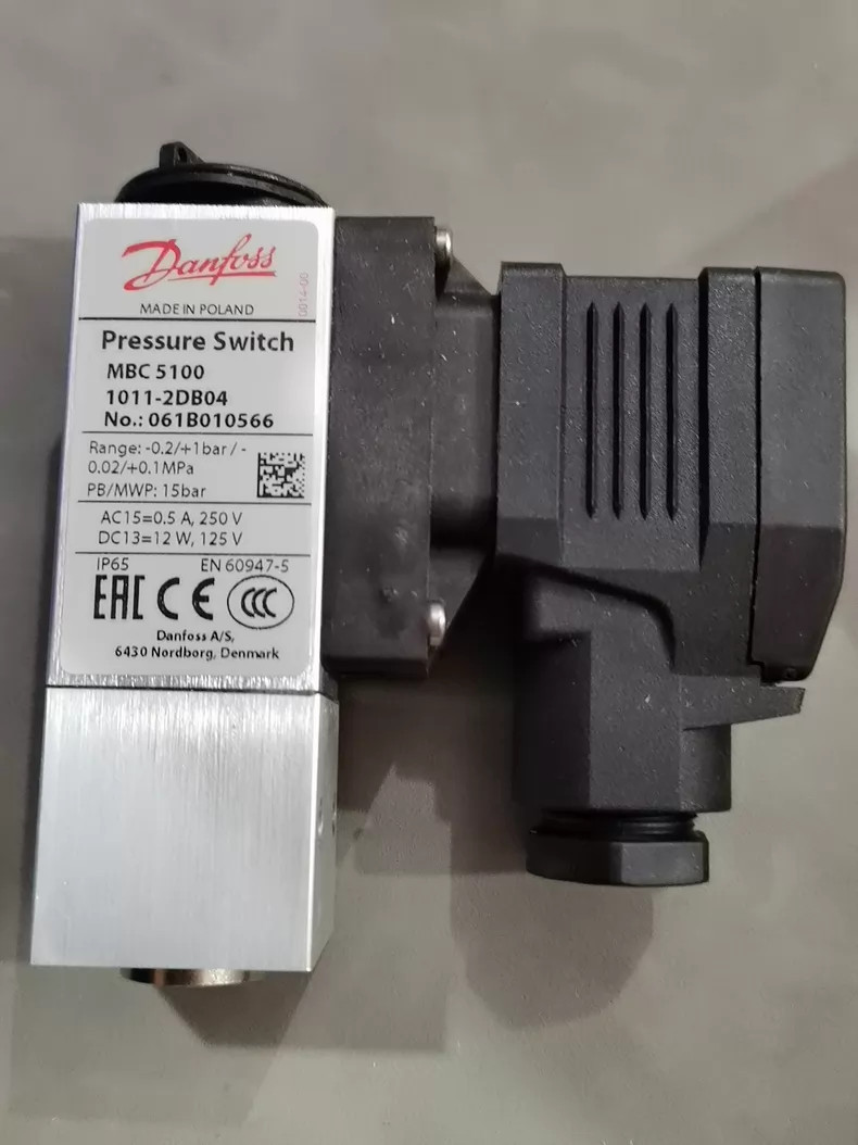 1PC New Danfoss MBC5100 Pressure Switch 061B010566 DHL/Fedex Quality Assurance