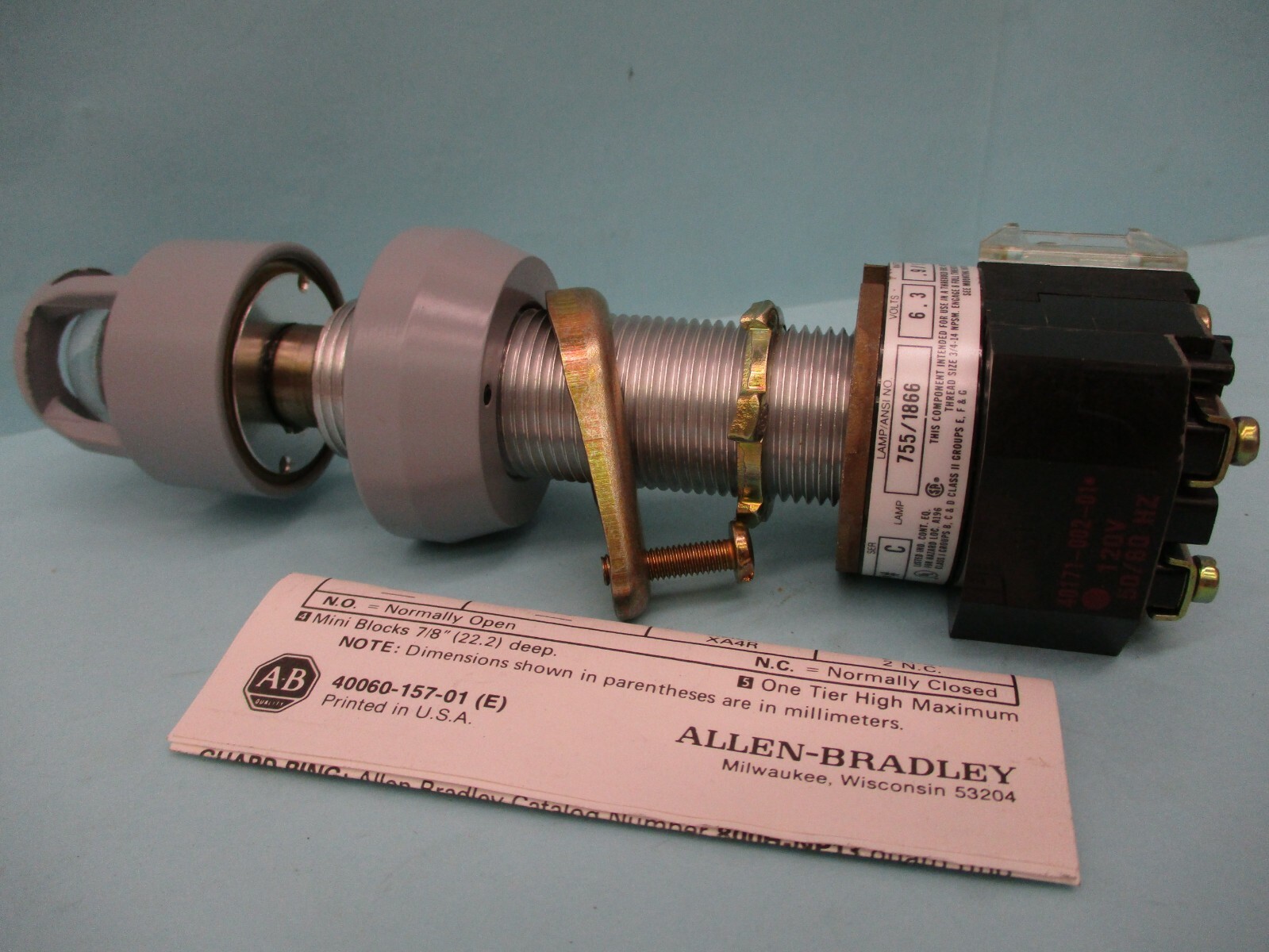 New other Allen-Bradley Push Button 800HL-PPB16 800T-XA Series D A2904DH