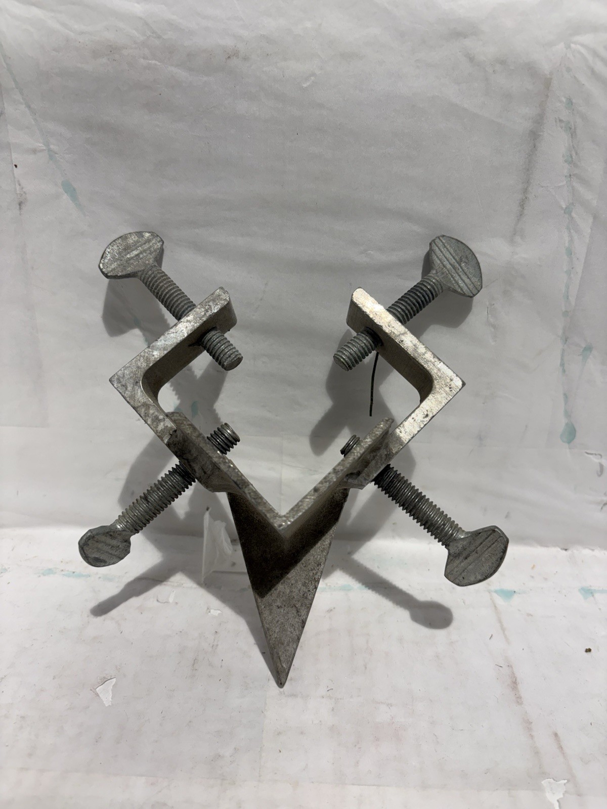Bon 11-109 Fitting, Adjustable Inside Line Holder