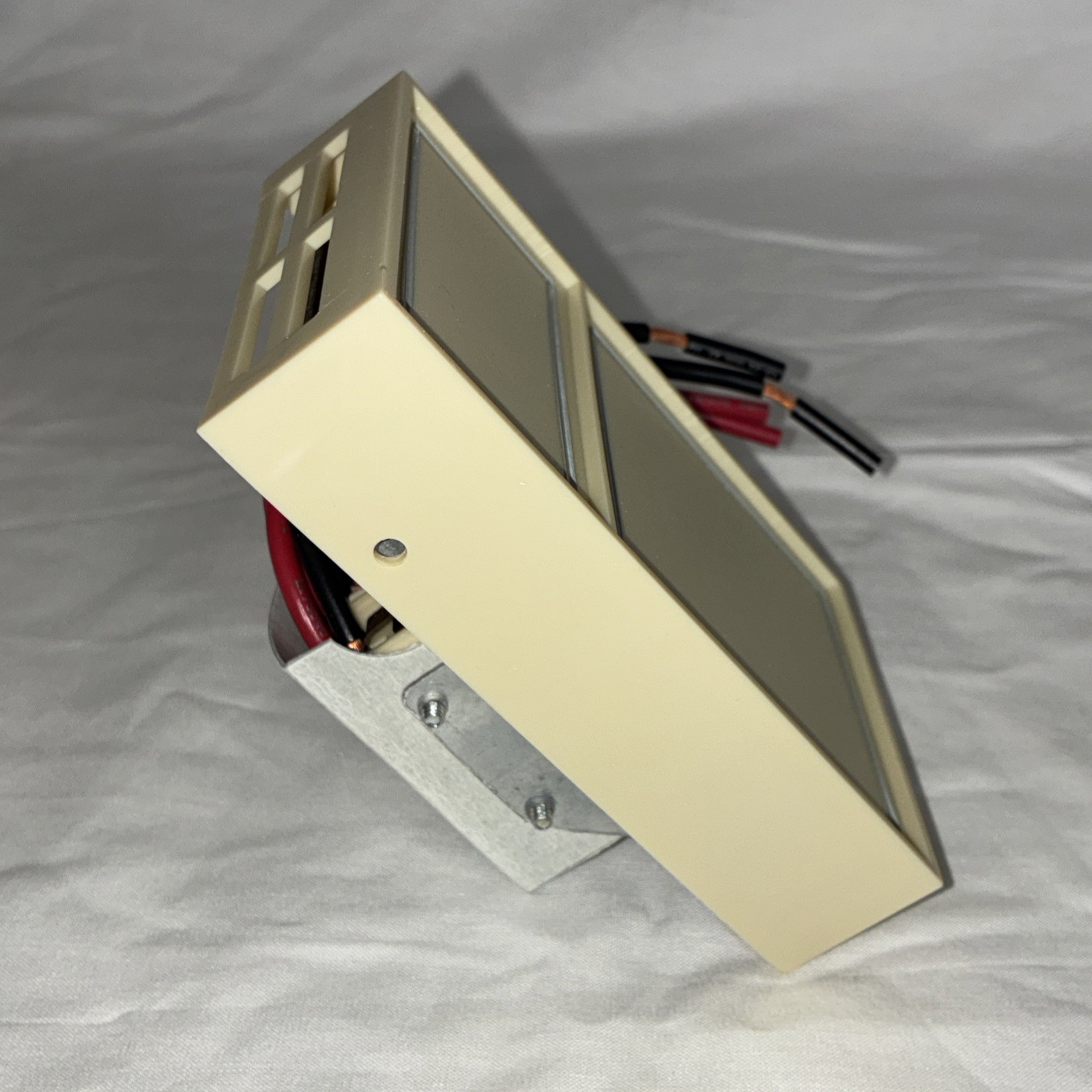 MARLEY LINE VOLTAGE THERMOSTAT TWO CIRCUIT 45F-75F Range Model M600M 120/240V