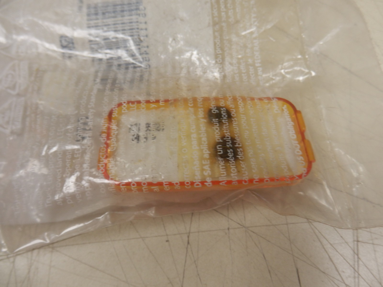 Truck-Lite 15200Y Model 15 Rectangular Sealed Yellow Lens Free Shipping