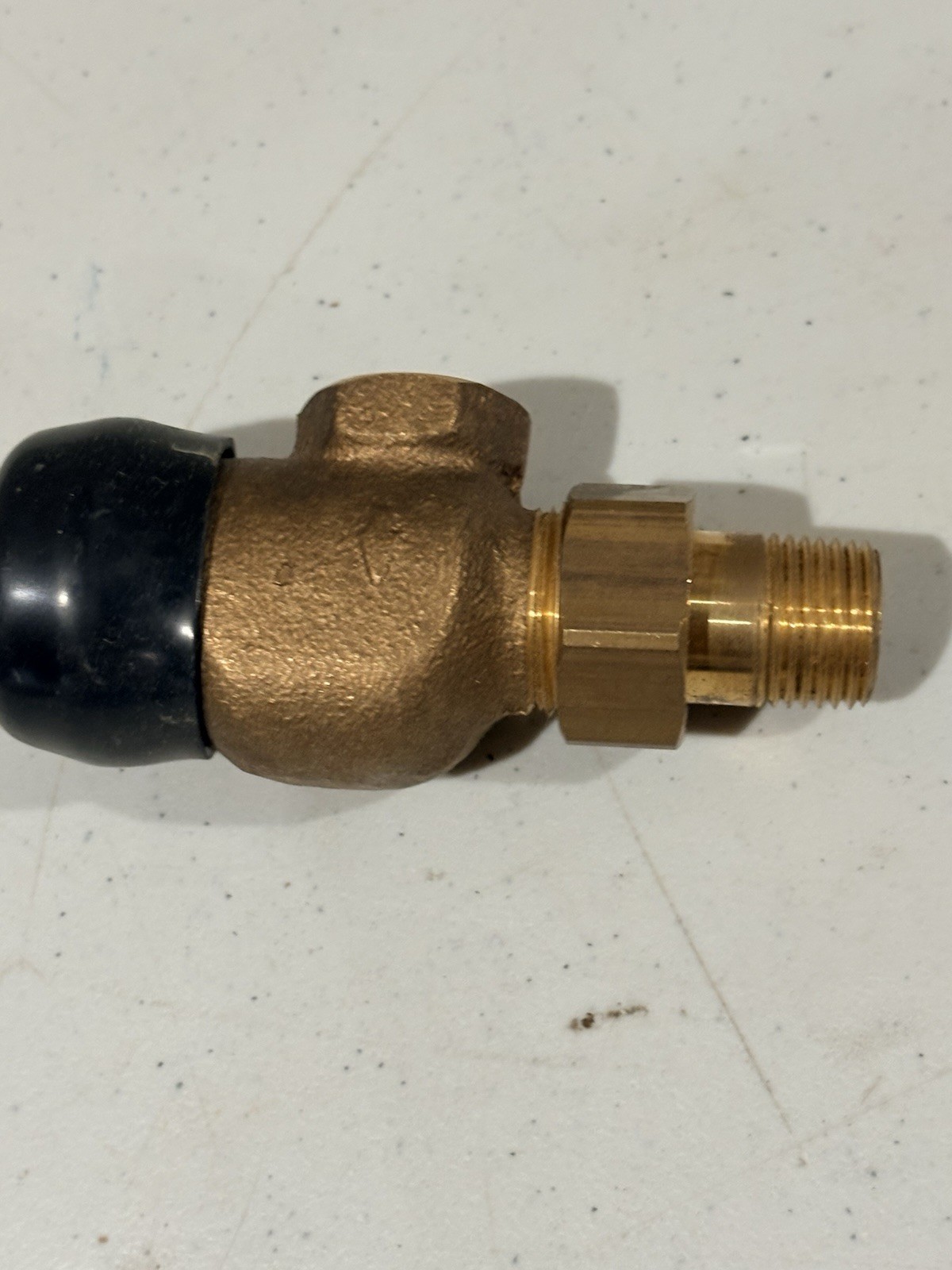 HONEYWELL V5086A-1023 RADIATOR VALVE 1/2″ NPT 90 degree Angle Valve Body Boiler