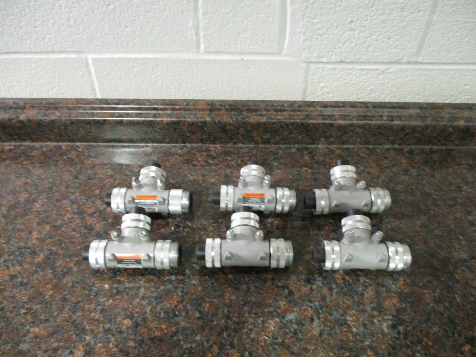 LOT OF 6 USED BRAD POWER TC40C40-200 T-CONNECTOR 4 POLES FREE SHIPPING