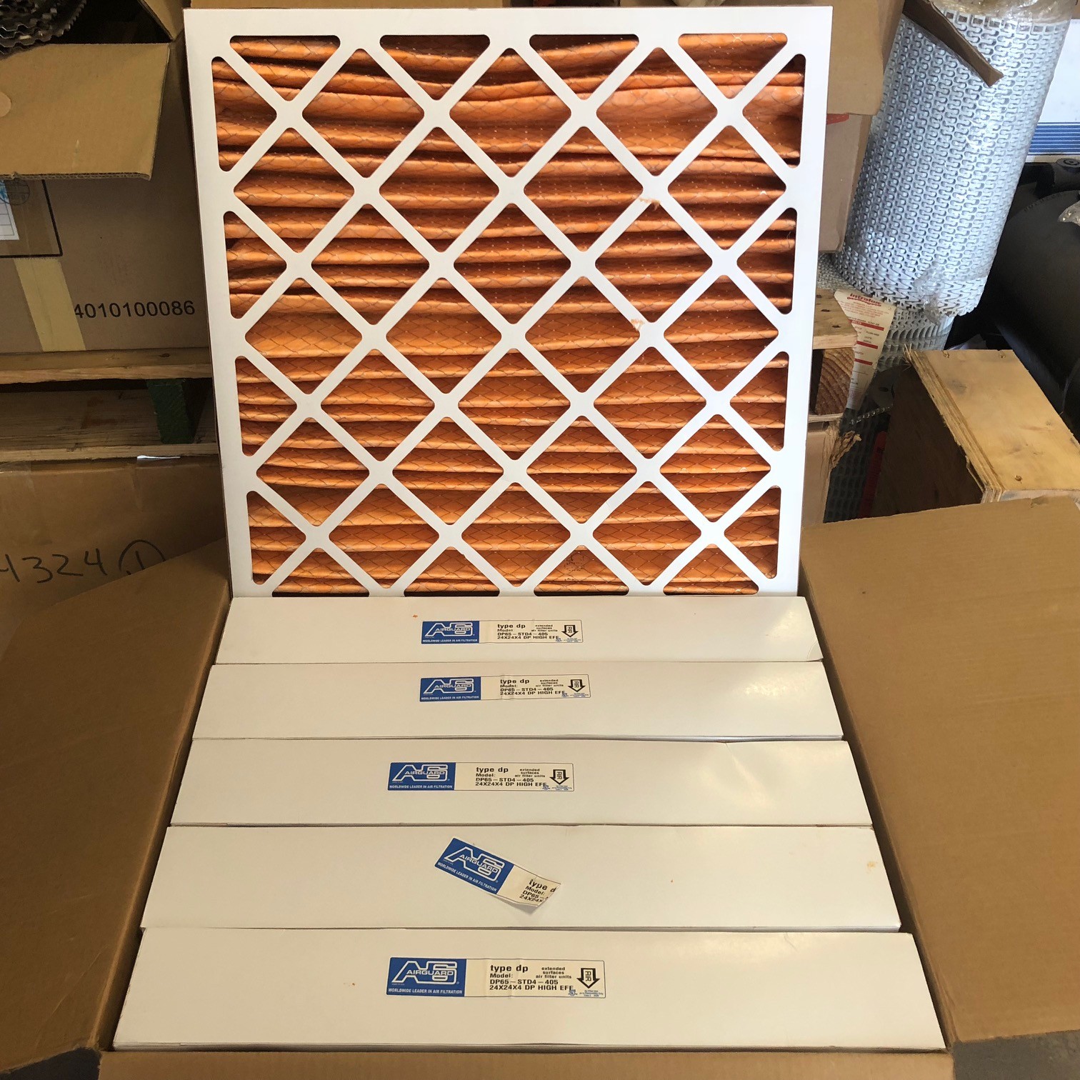 BOX OF 6 NEW! CLARCOR AIRGUARD PLEAT LINE AIR FILTERS 24X24X4 DP65-STD4-405