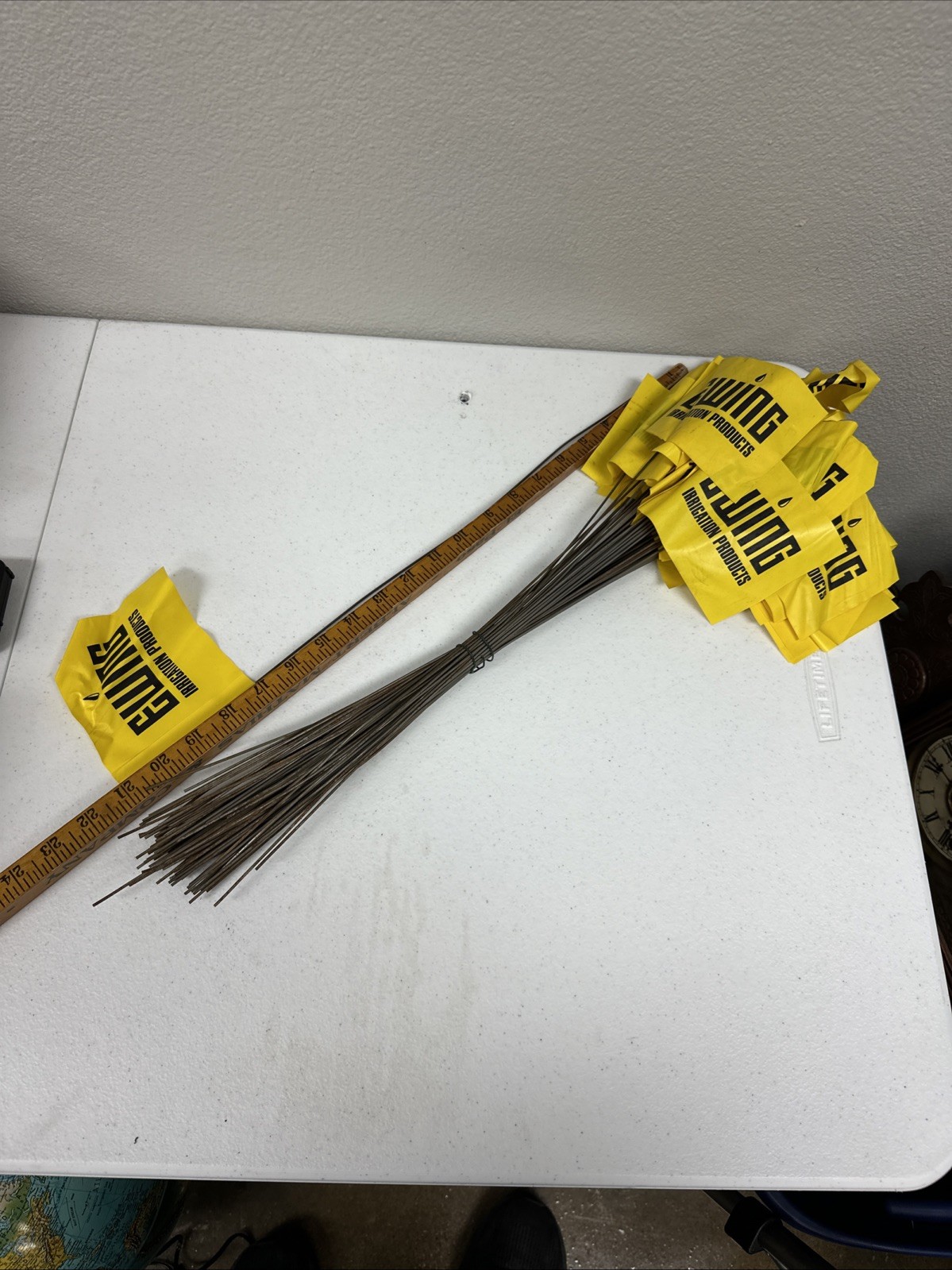 70+ Utility Marking Flags 21″ Tall Yellow Flag 4″ X 4.5″ Lightly Seasoned