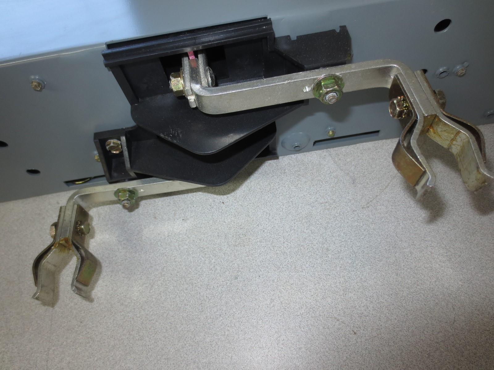 SQUARE D QMB261HW QMB BRANCH SWITCH – 30A, 600V, 2-POLE – NEW SURPLUS