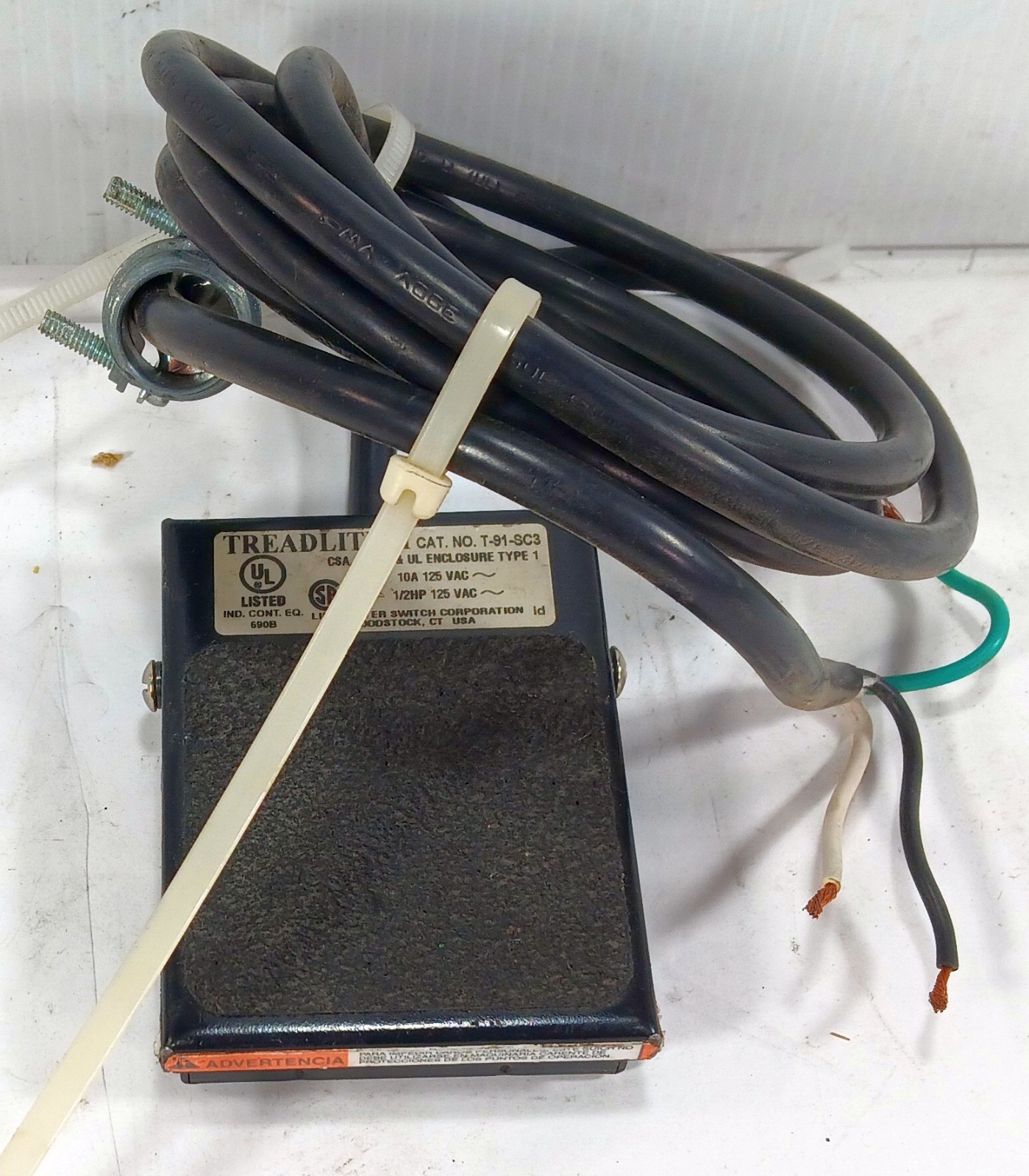 1 NEW LINEMASTER T-91-SC3 TREADLITE II 10A 1/2HP FOOT SWITCH NNB ***MAKE OFFER**