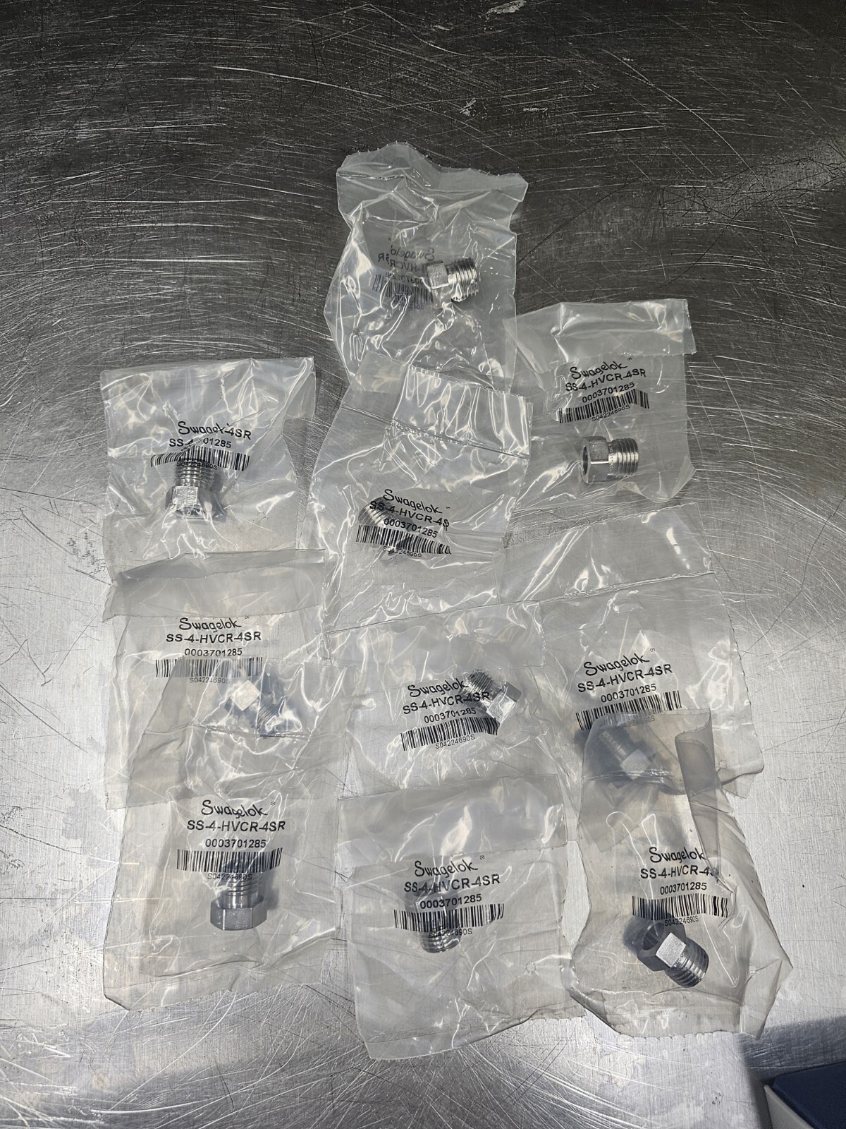 SWAGELOK Male Nut 1/4″ VCR, SS-4-HVCR-4SR, SS4HVCR4SR, LOT OF 10