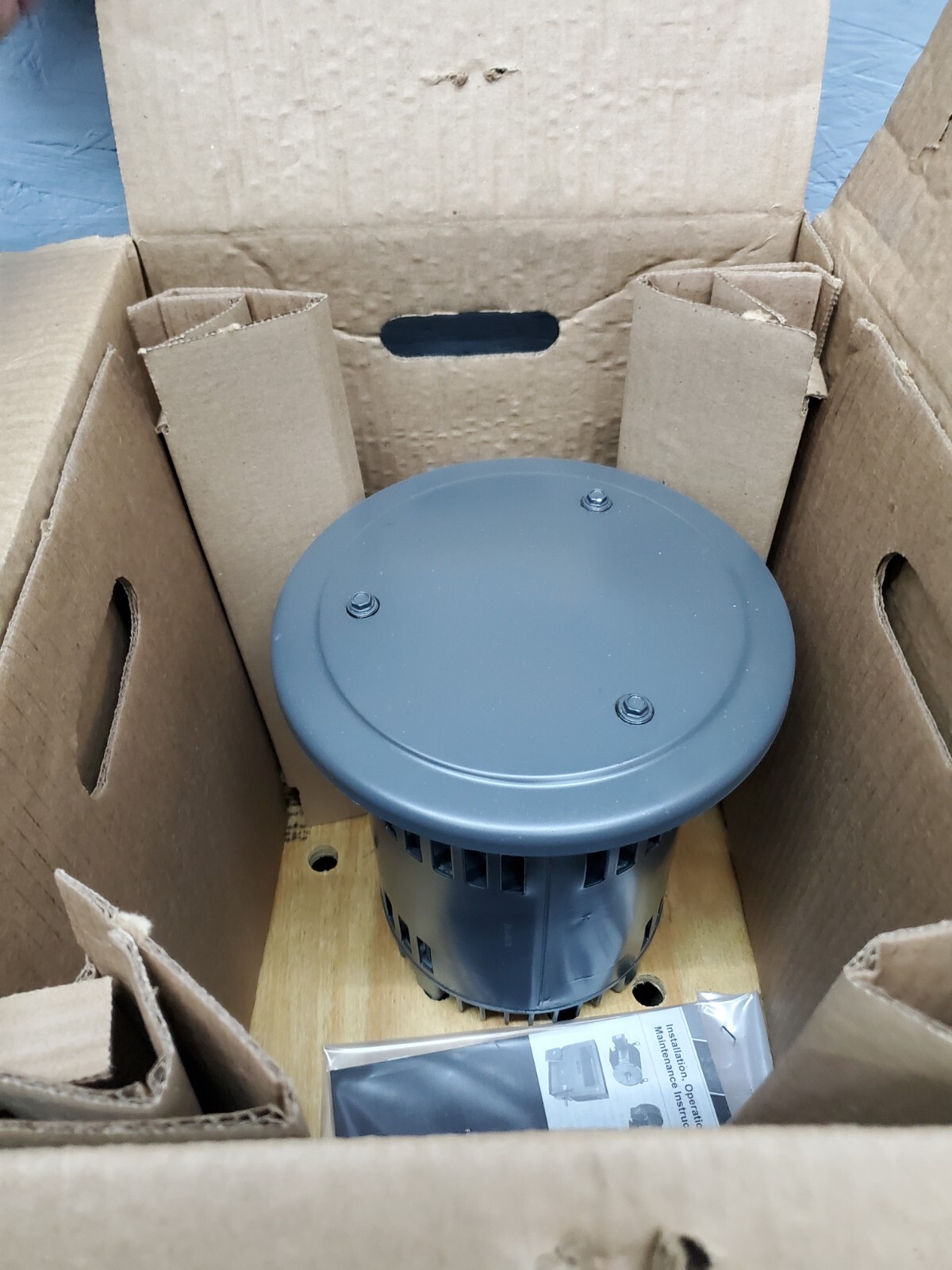 US Electric Vertical Pump Motor, 3/4 HP, 200V, 3 Phase, 1740 RPM, 56J Drip Cover