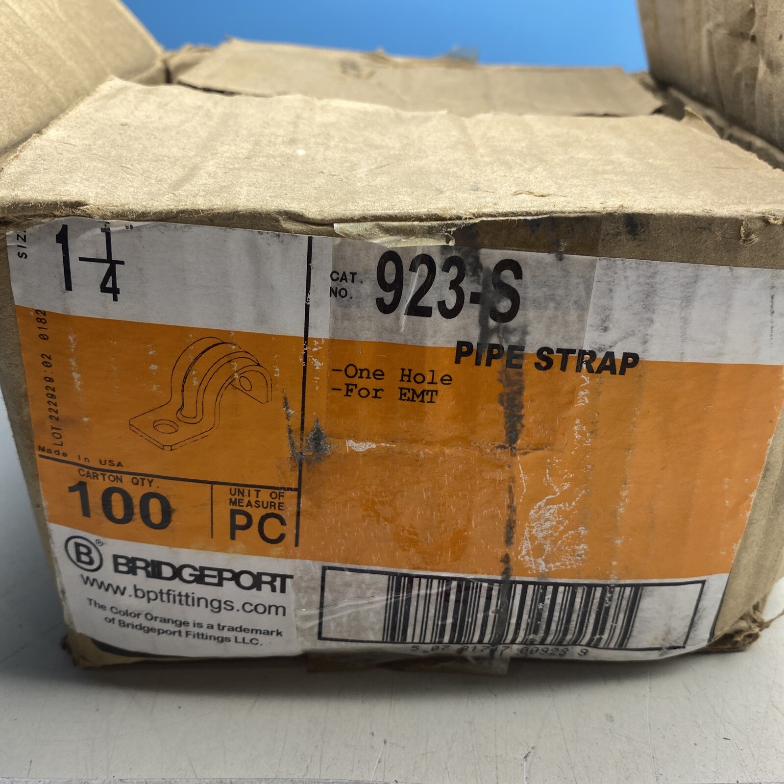 Bridgeport 923-S EMT 1-Hole Pipe Strap 1-1/4 Inch