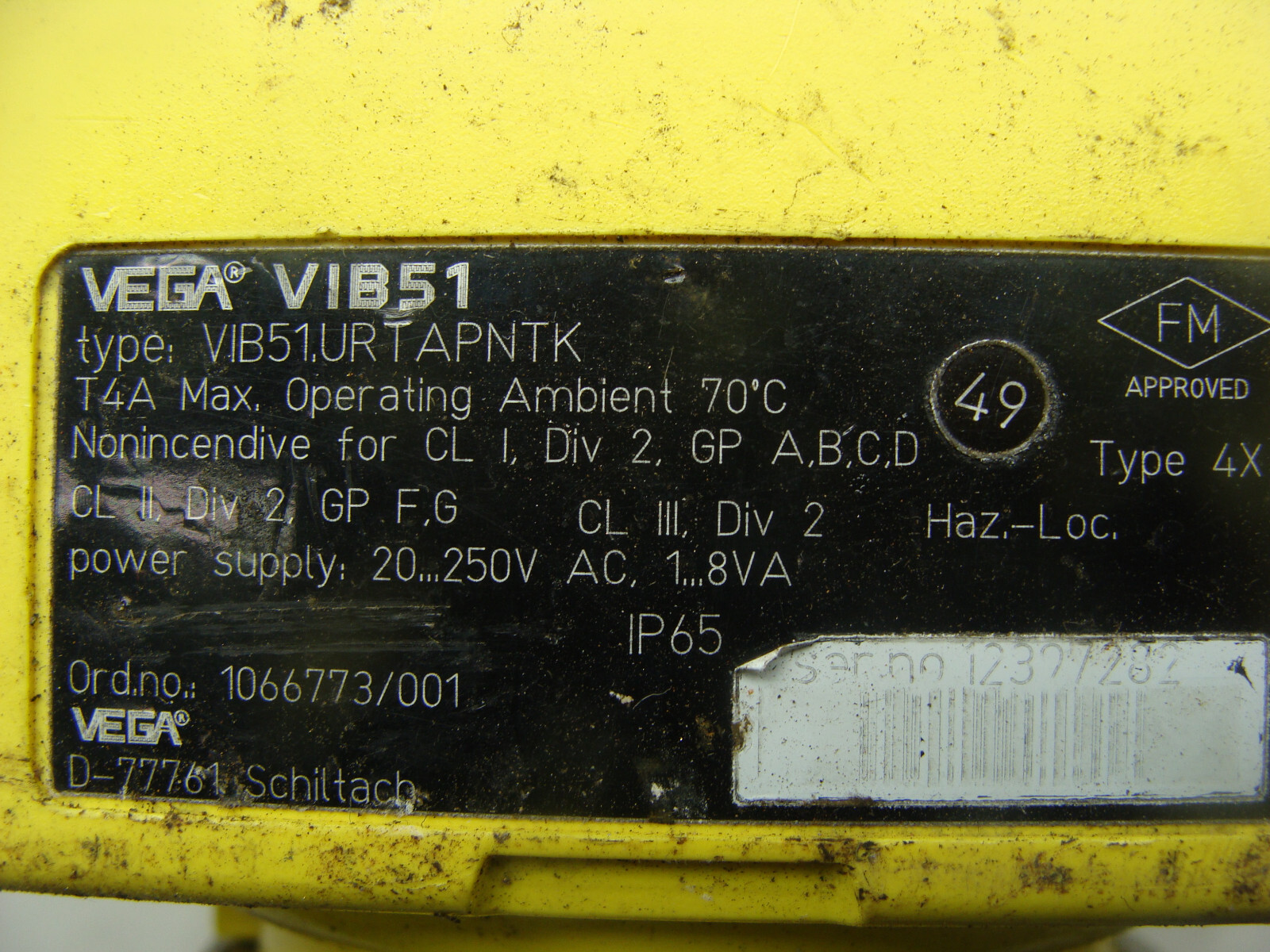 VEGA VIB51 LEVEL SWITCH TYPE VIB51.URTAPNKT