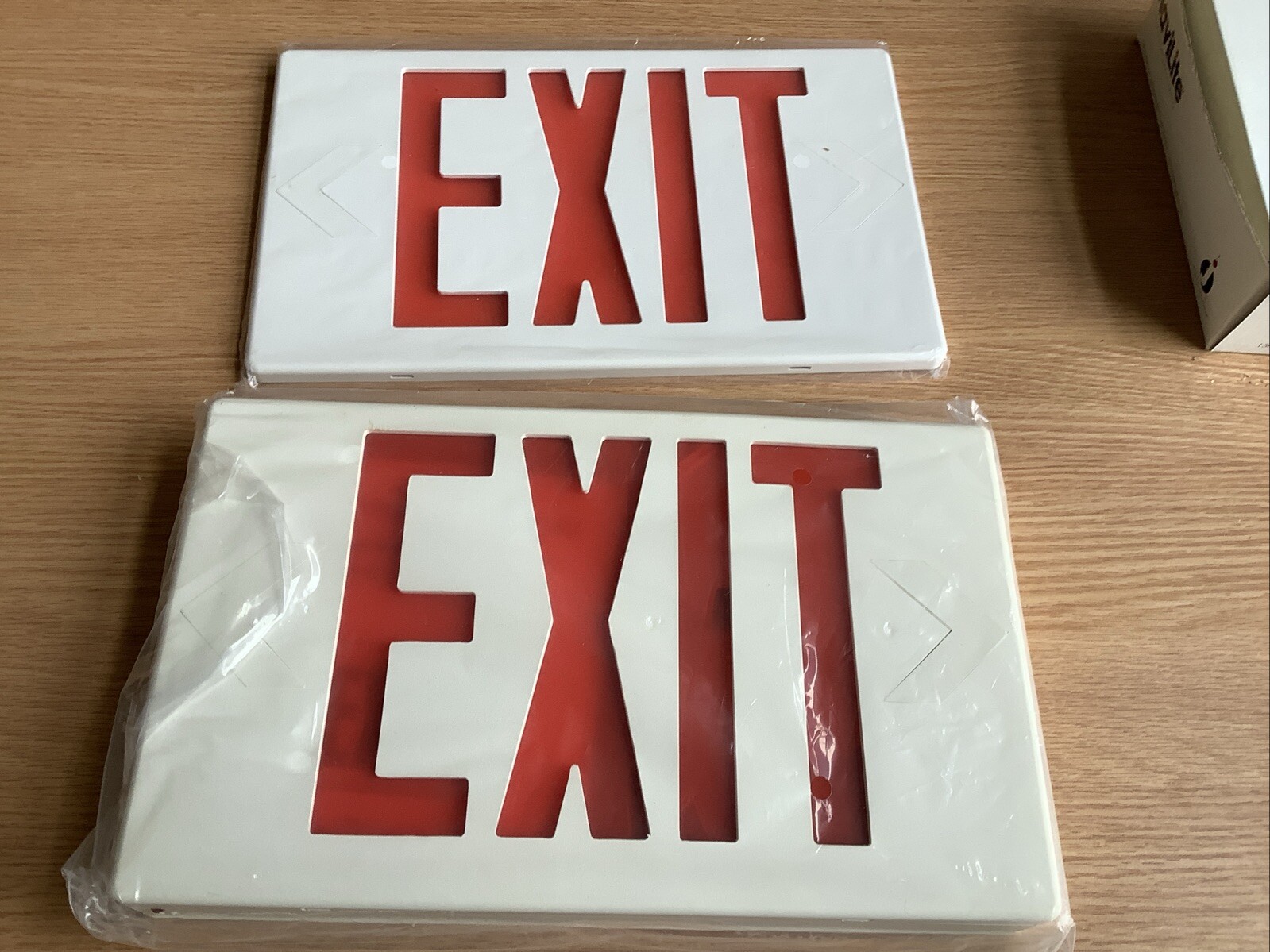 1 NEW NAVILITE NXPB3RWH THERMOPLASTIC LED EXIT SIGN NIB
