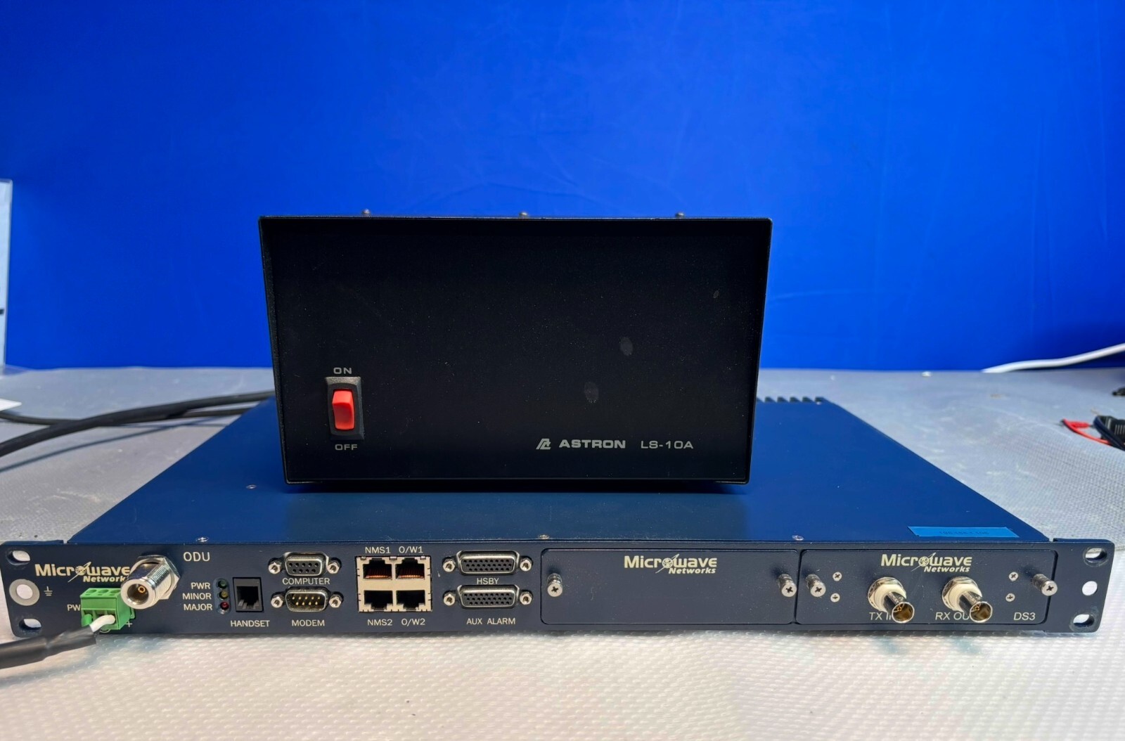 Microwave Networks ODU with DS-3 Module and Aston LS-10A Power Supply
