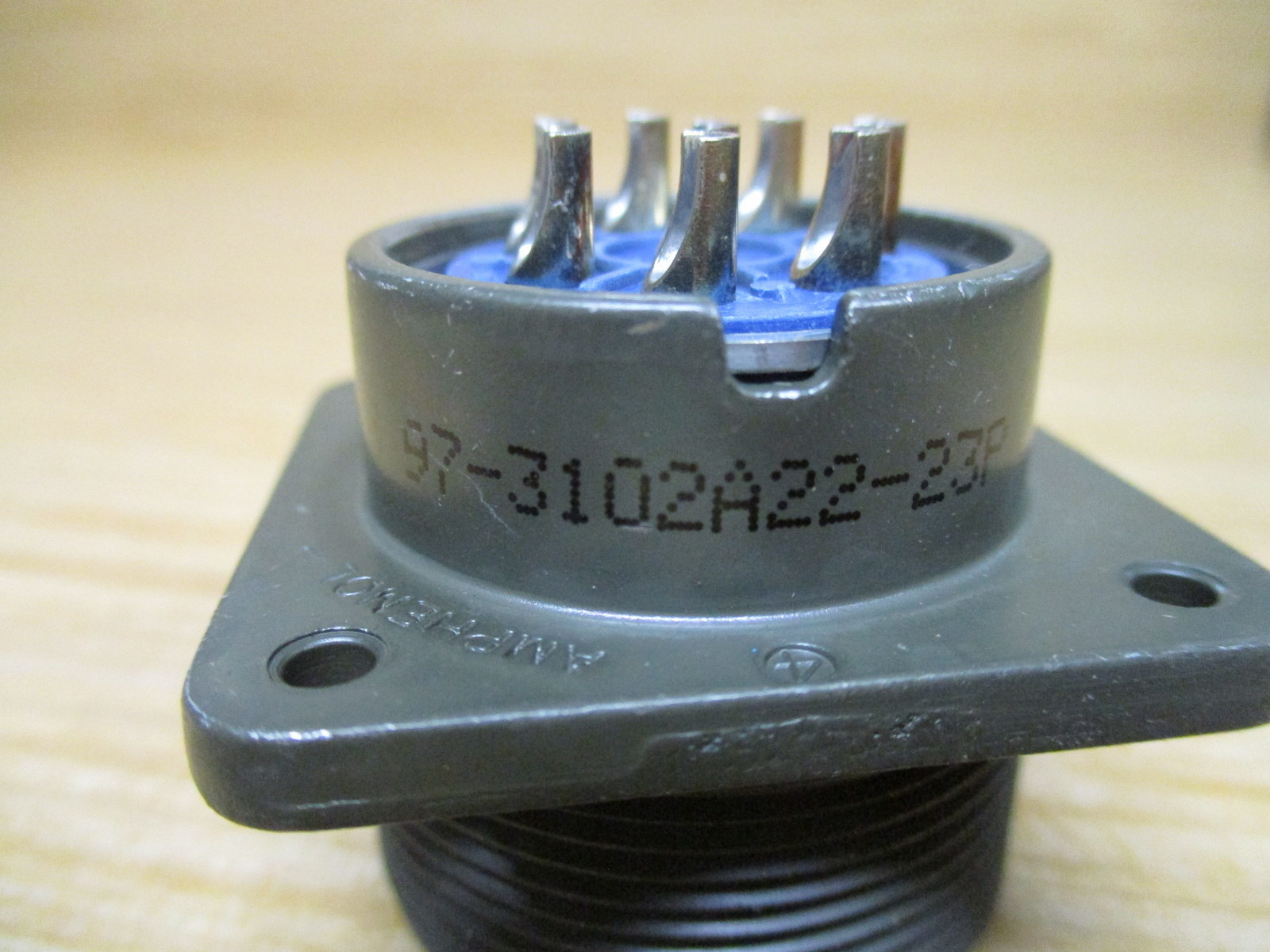 Amphenol 97-3102A22-23P Circular Connector 973102A2223P