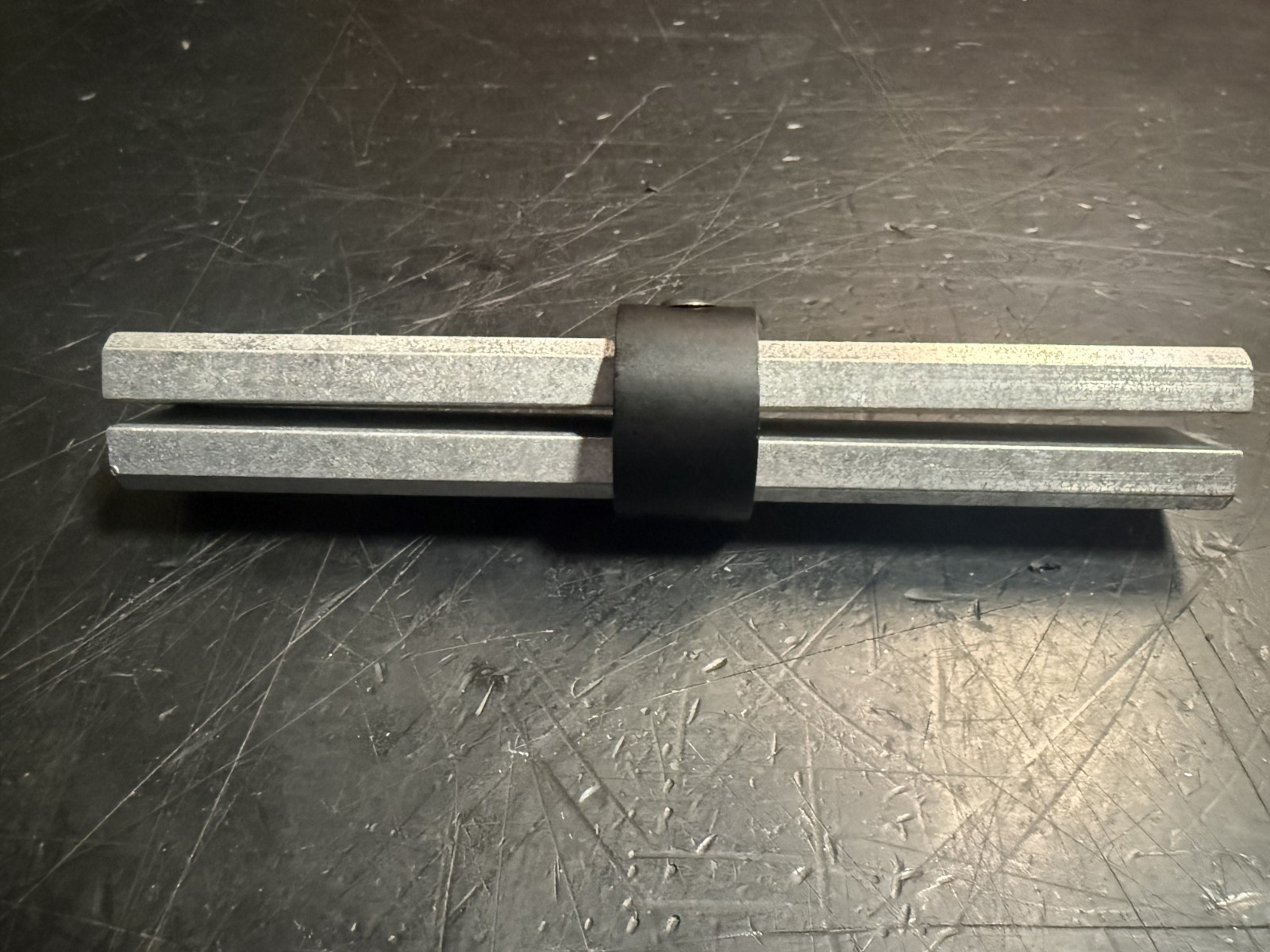 The Light Source Mega-Quick Pipe Splice for 1-1/4 Sch. 40 Pipe, Black Anodized