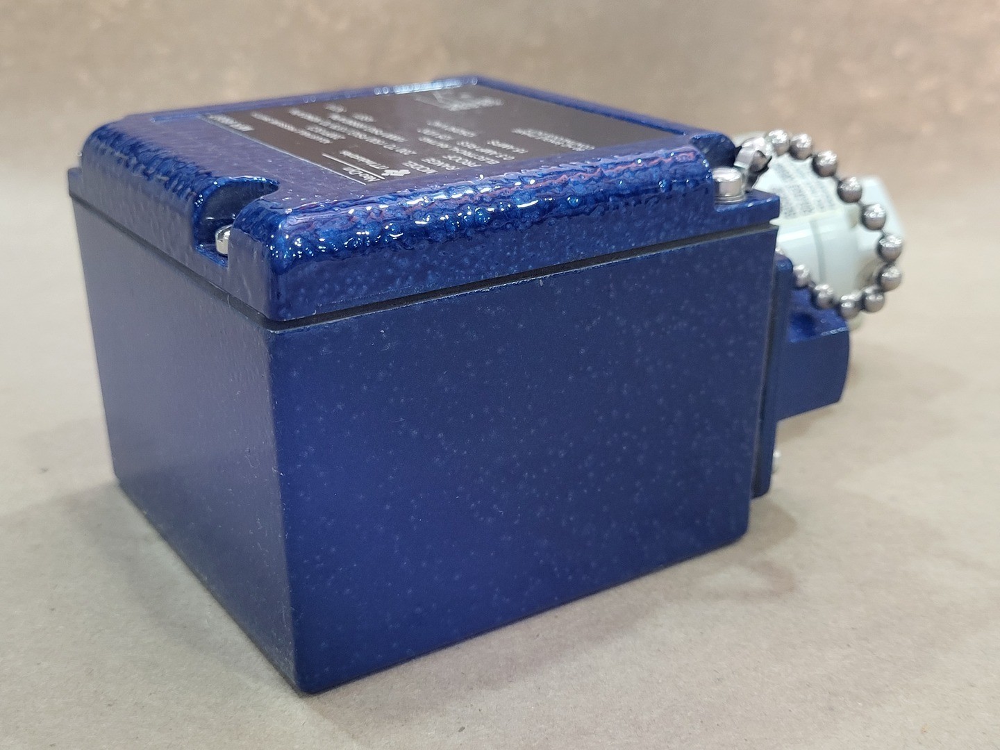 SURPLUS NEW ITT Industries 200P13C3 Adjustable Pressure Switch , 200-1500 psig