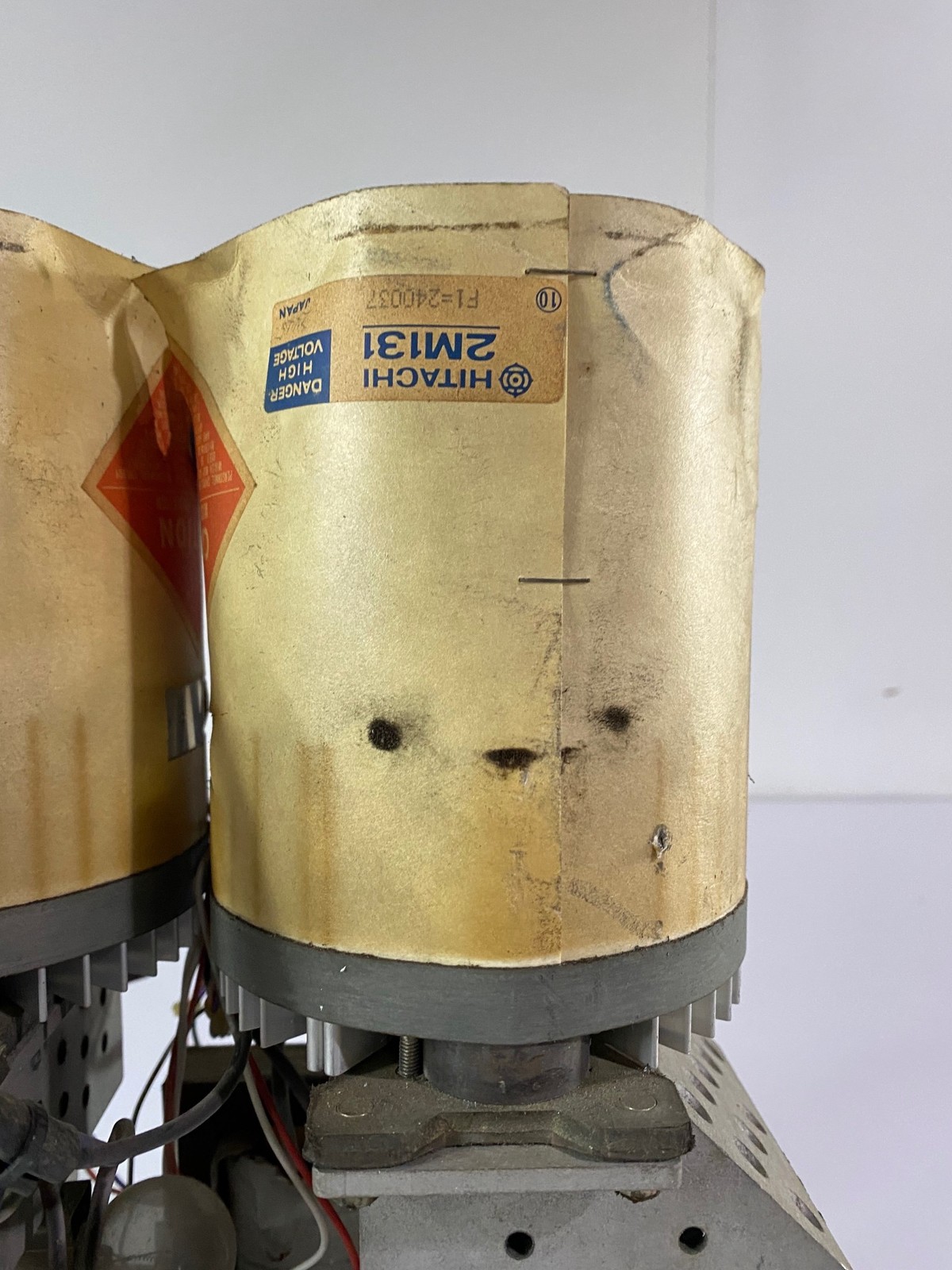 FUSION UV SYSTEMS – HITACHI Magnatron Microwave Lighting ASSY 2M131 (USED)
