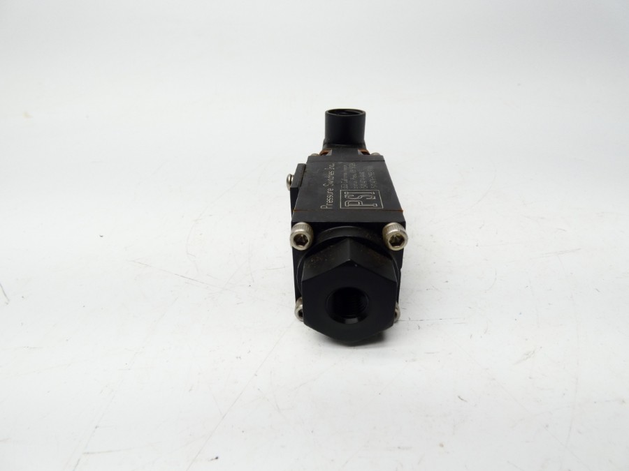 PSI 2P11N9.73 250VAC 11A 350-3250PSI NSNP