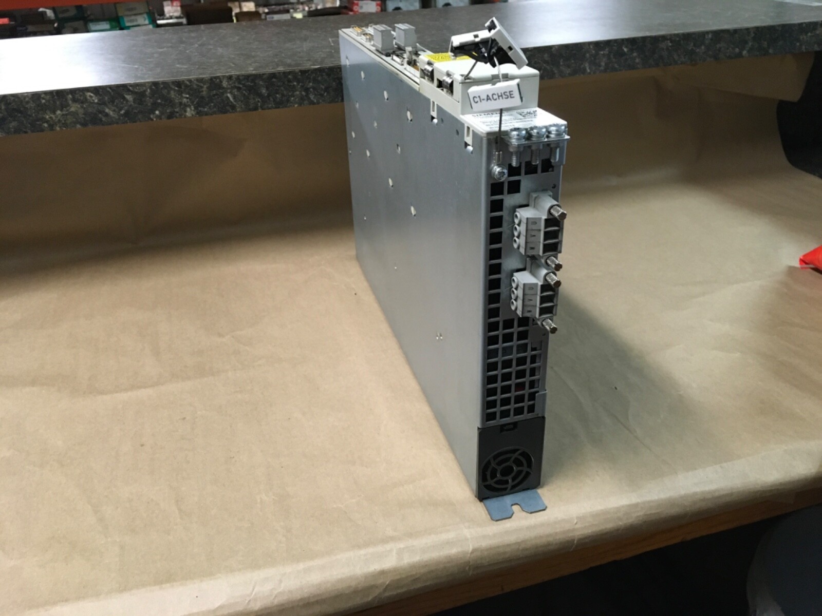 SIEMENS 6SN1123-1AB00-0AA2 SIMODRIVE LT-MODUL 2X15A / 6SN1118-0DM33-0AA2 (KB)