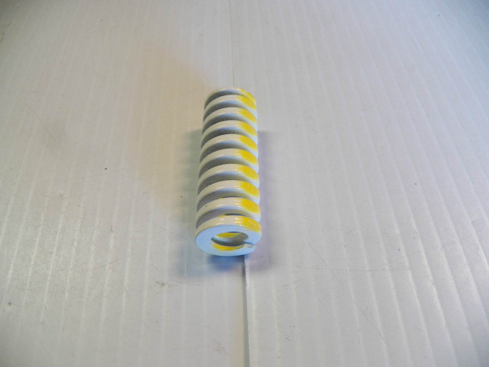 NEW LOT OF 4 DAYTON DIE SPRING MH75-200 MH75200